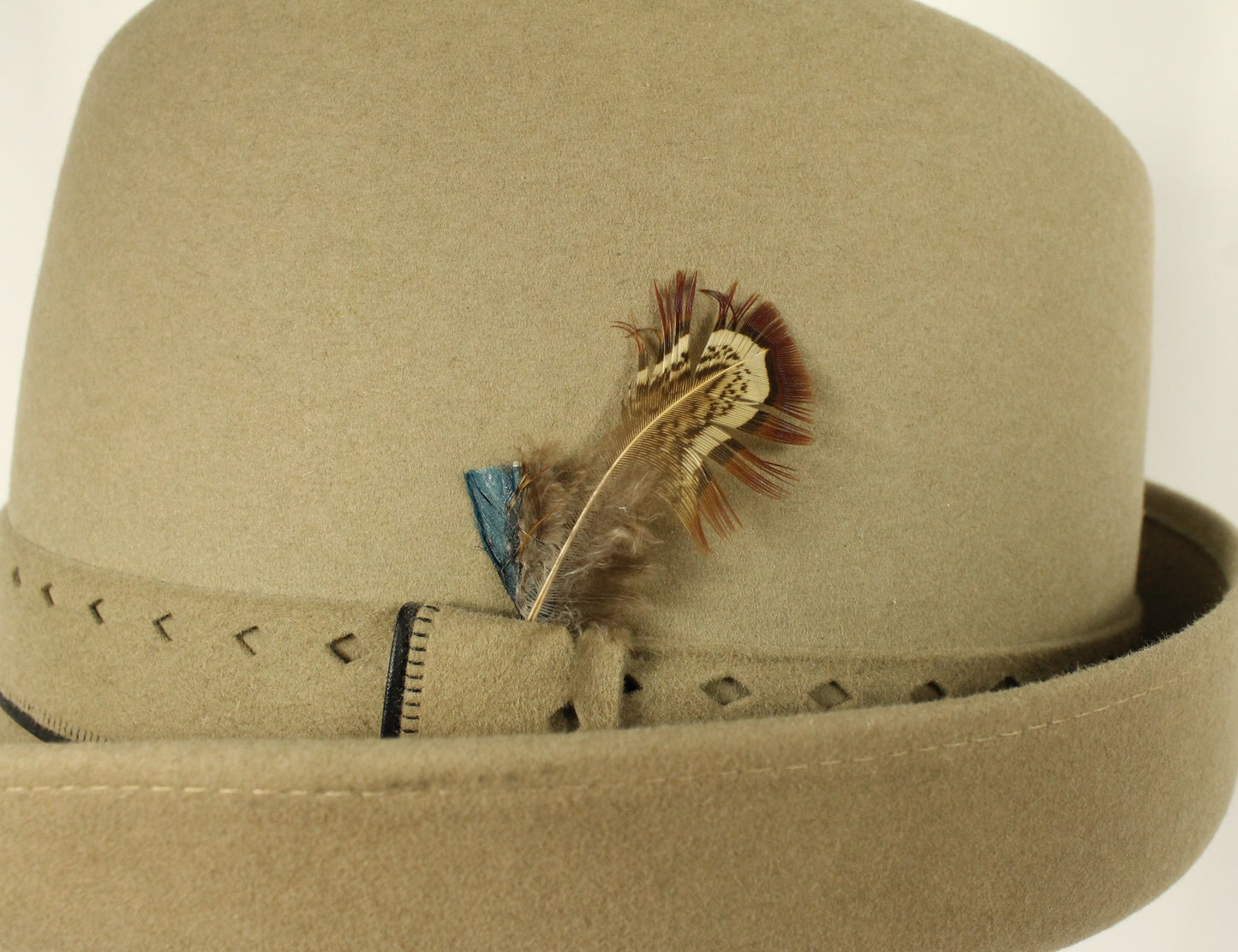 Stylish Biltmore Imperial "Tyrolean" Style Felt Hat with Feather Accent - Size 7 3/8