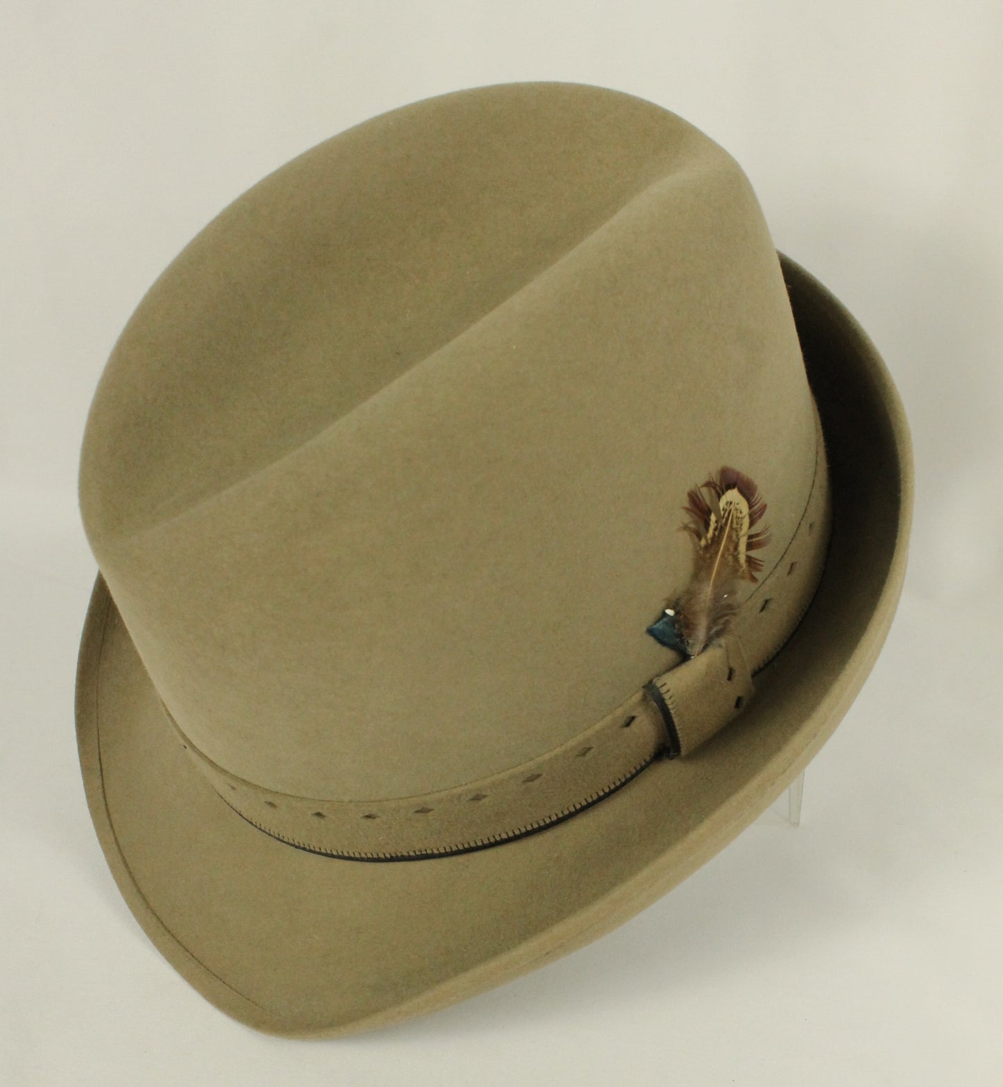 Stylish Biltmore Imperial "Tyrolean" Style Felt Hat with Feather Accent - Size 7 3/8