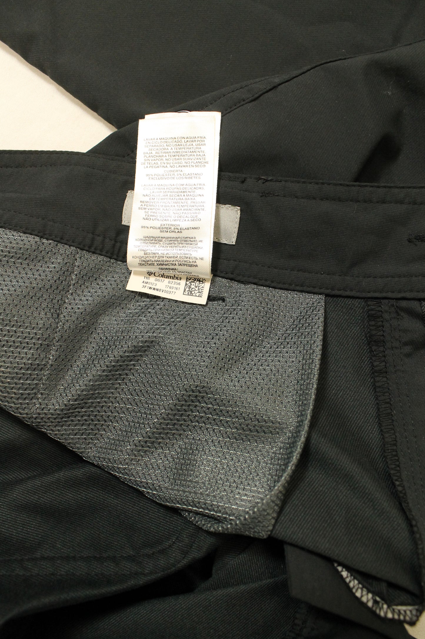 Black Columbia Men's Lightweight Pants Size 38W 30L