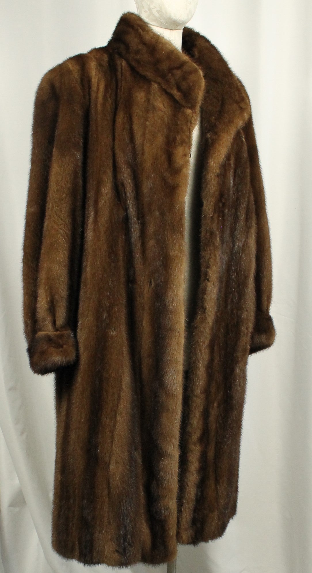 Elegant Vintage Mink Fur Coat with Shawl Collar, Monogrammed Lining Size XXL