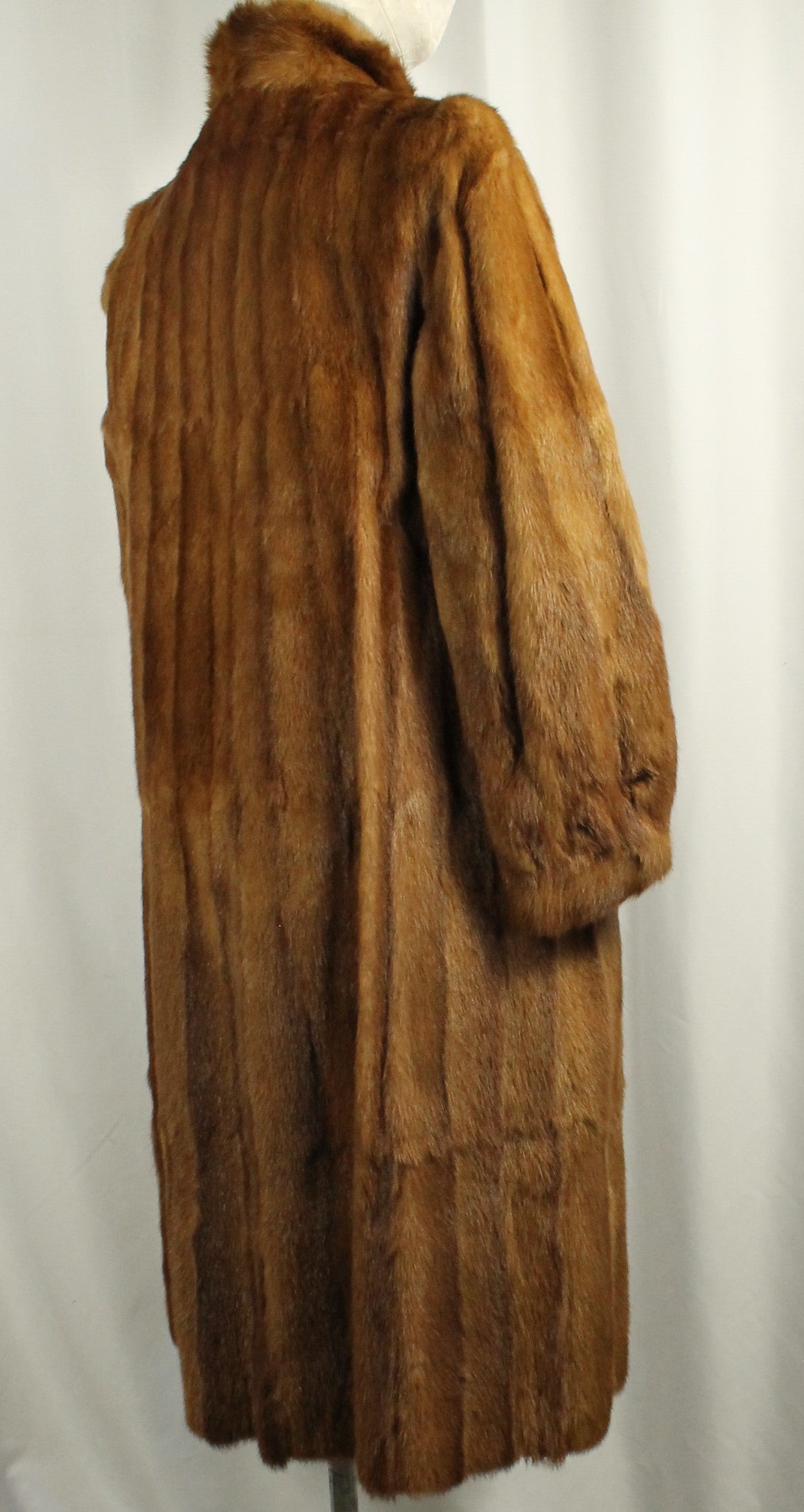 Luxurious Vintage Barringtons Russet Mink Fur Coat - Full Length, Elegant Style SIZE M