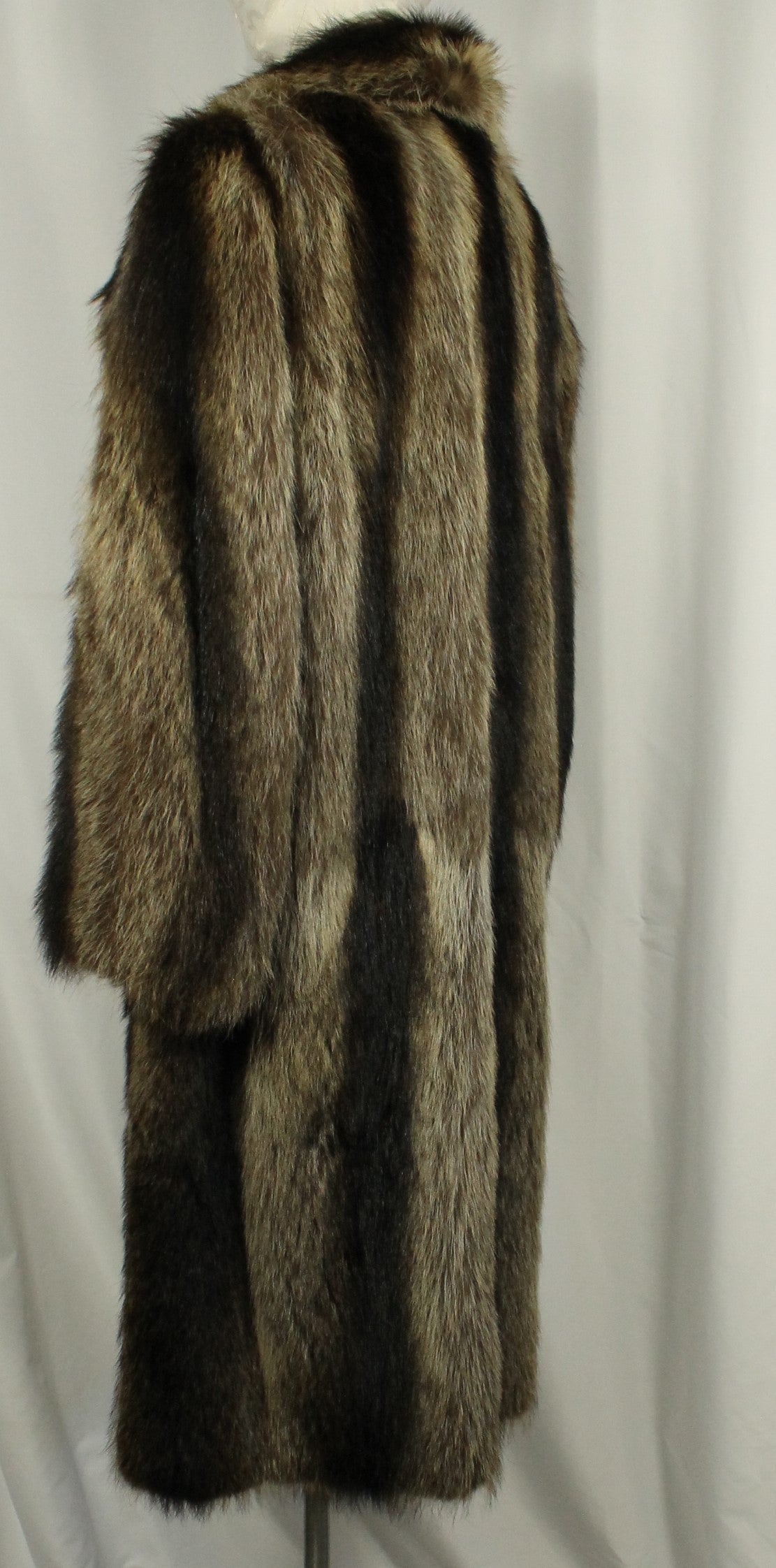 Dramatic Vintage Long-Haired Striped Fur Coat Size XXL - Full Length with Wide Collar - Made in Canada