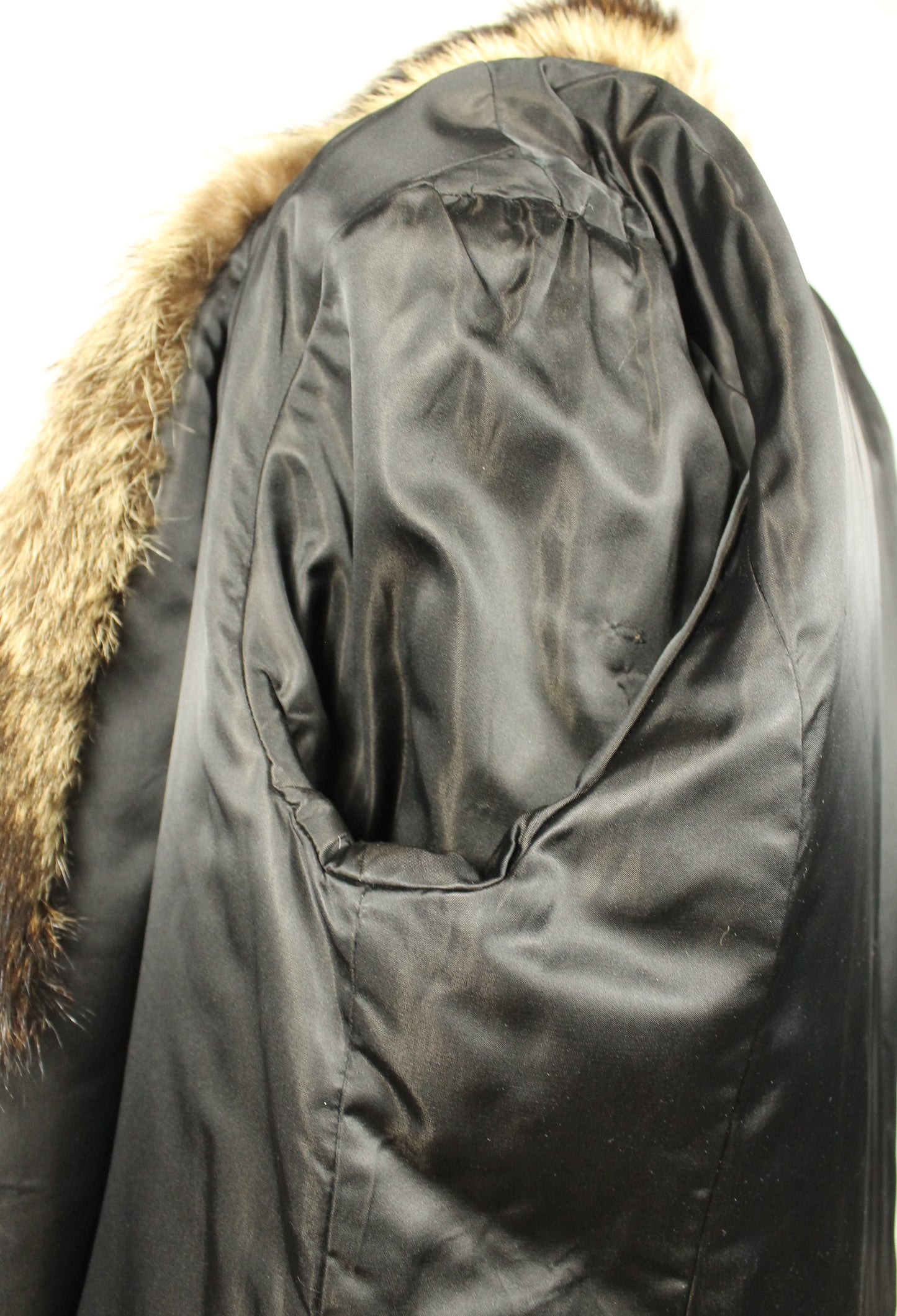 Dramatic Vintage Long-Haired Striped Fur Coat Size XXL - Full Length with Wide Collar - Made in Canada