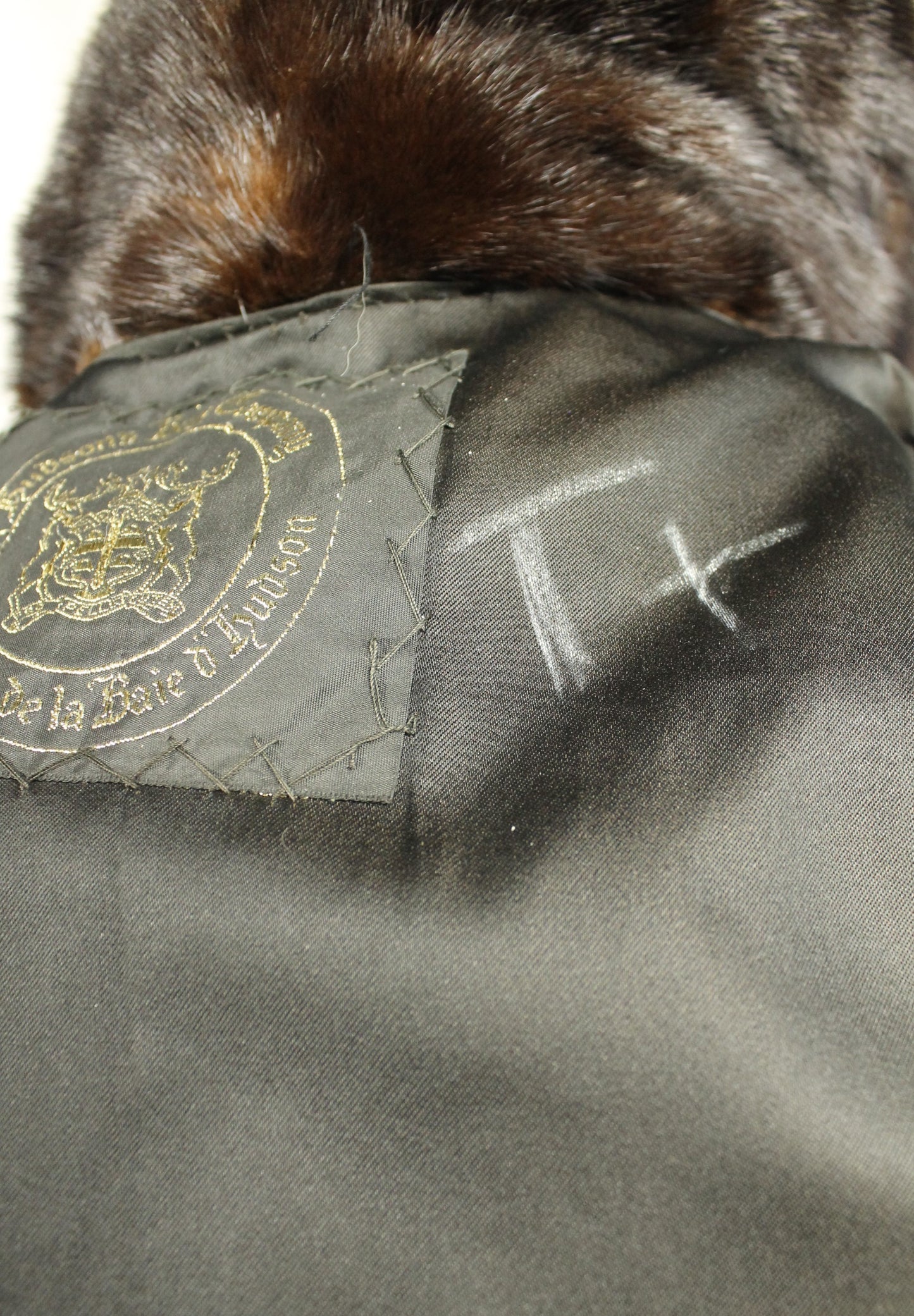 Vintage Hudson’s Bay Full-Length Mink Fur Coat – Timeless Canadian Luxury Size; XXL