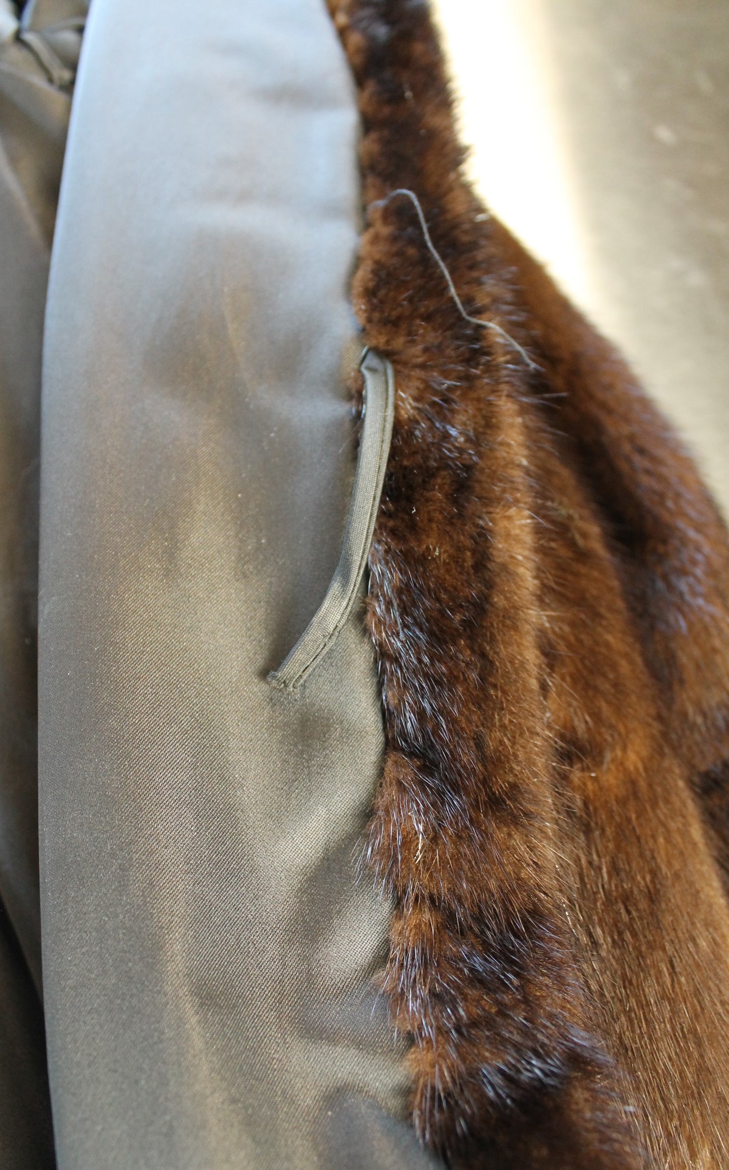 Vintage Hudson’s Bay Full-Length Mink Fur Coat – Timeless Canadian Luxury Size; XXL