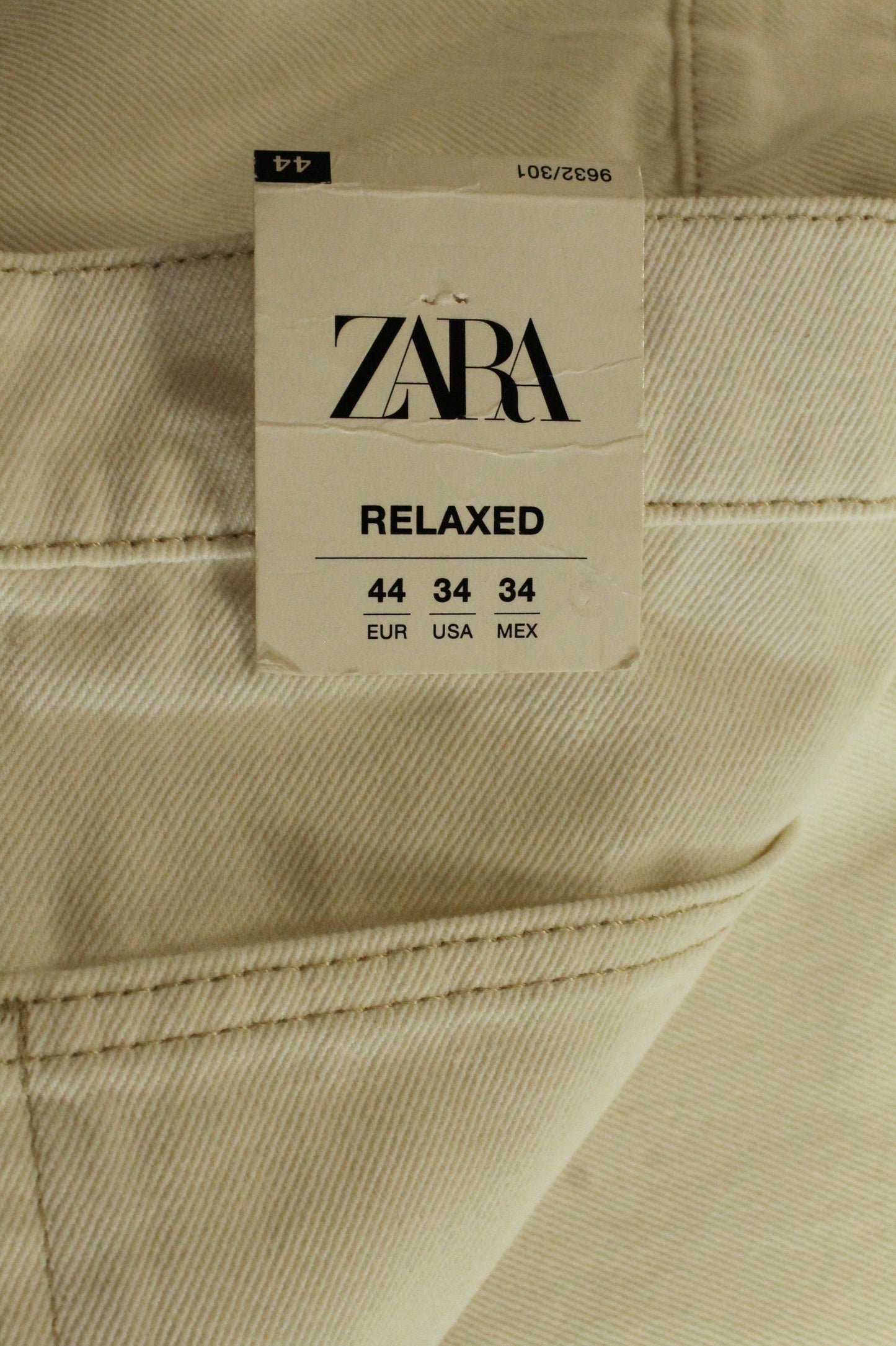 Zara Men's White Pants Size EU44 US34