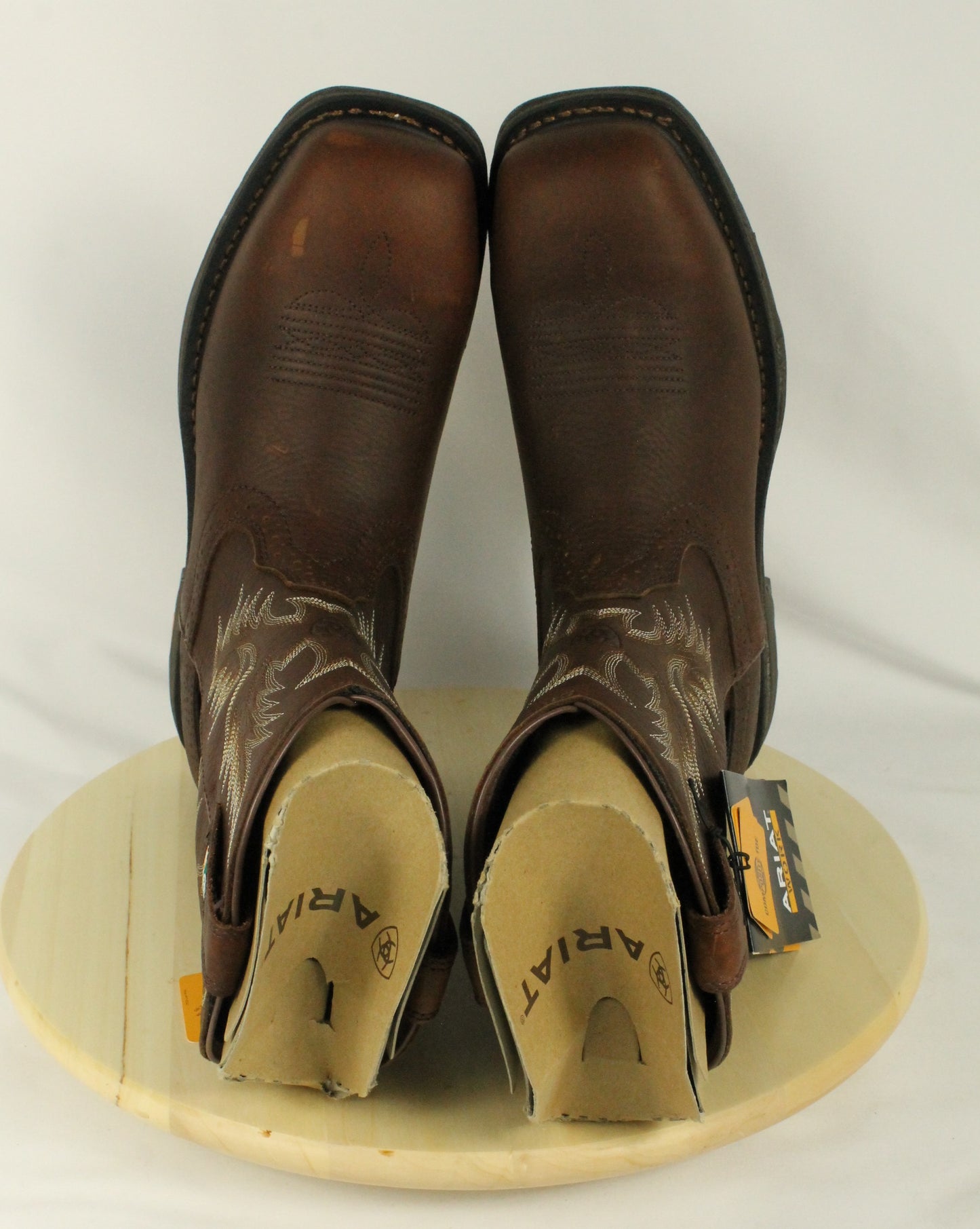 Ariat Boots New in Box Size 8 Medium Width