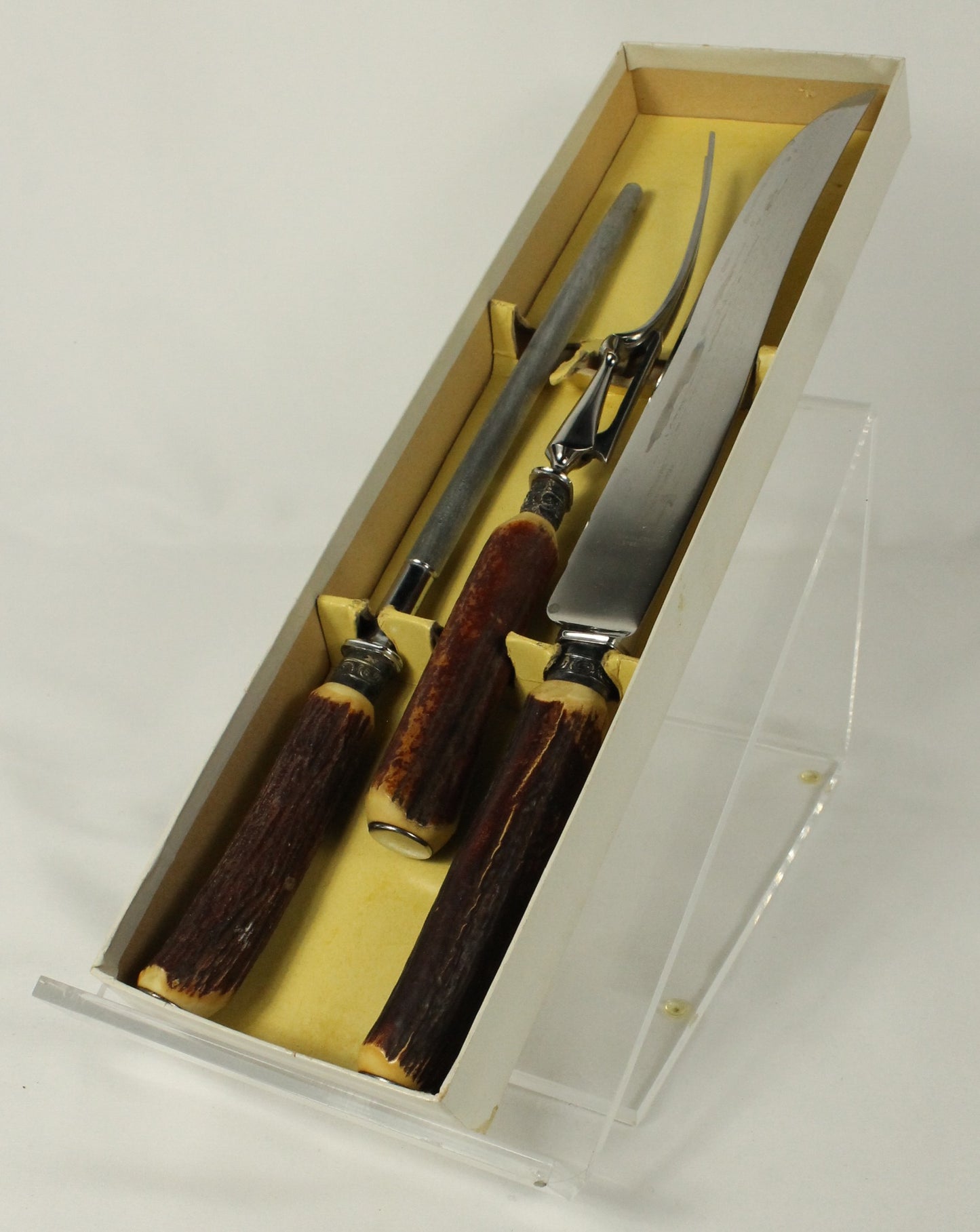 Francis Howard & Sheffield Table Cutlery
