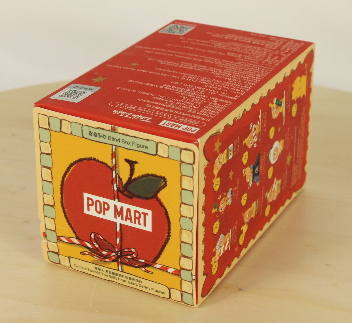 Pop Mart Twinkle Twinkle Bug Hug