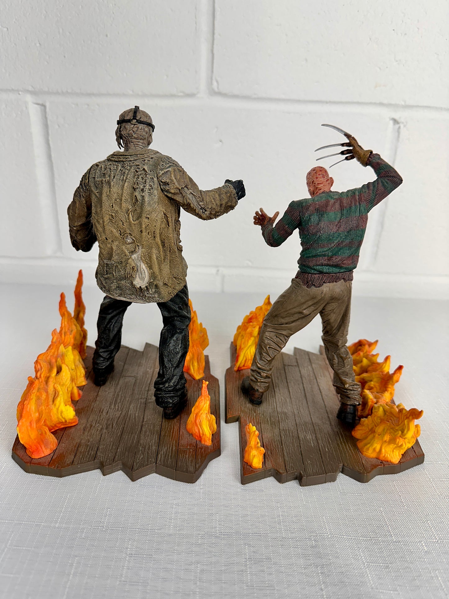 NECA Freddy vs Jason Deluxe Set