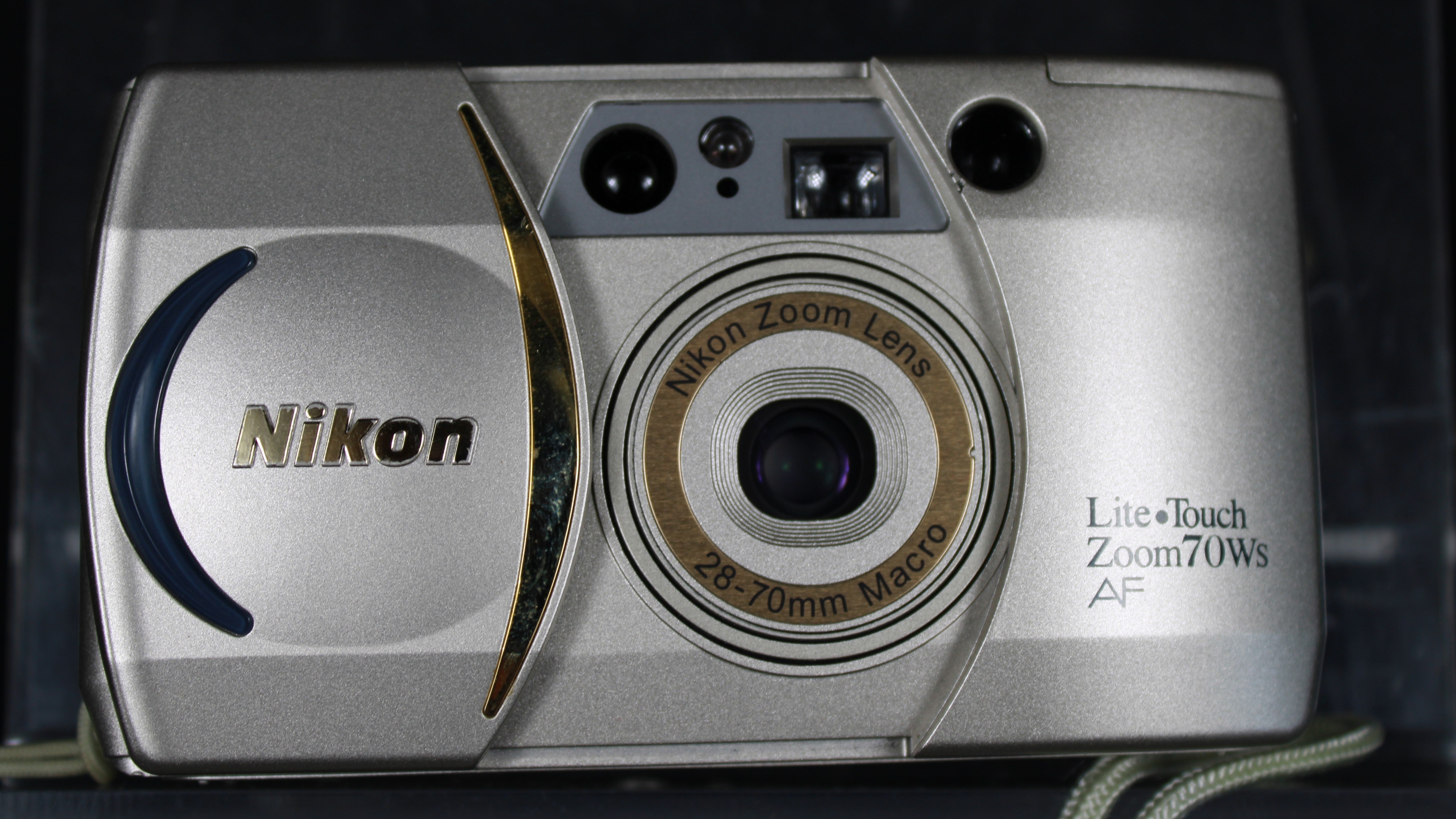Nikon Lite Touch Zoom 70Ws AF 35mm Point and Shoot Film Camera