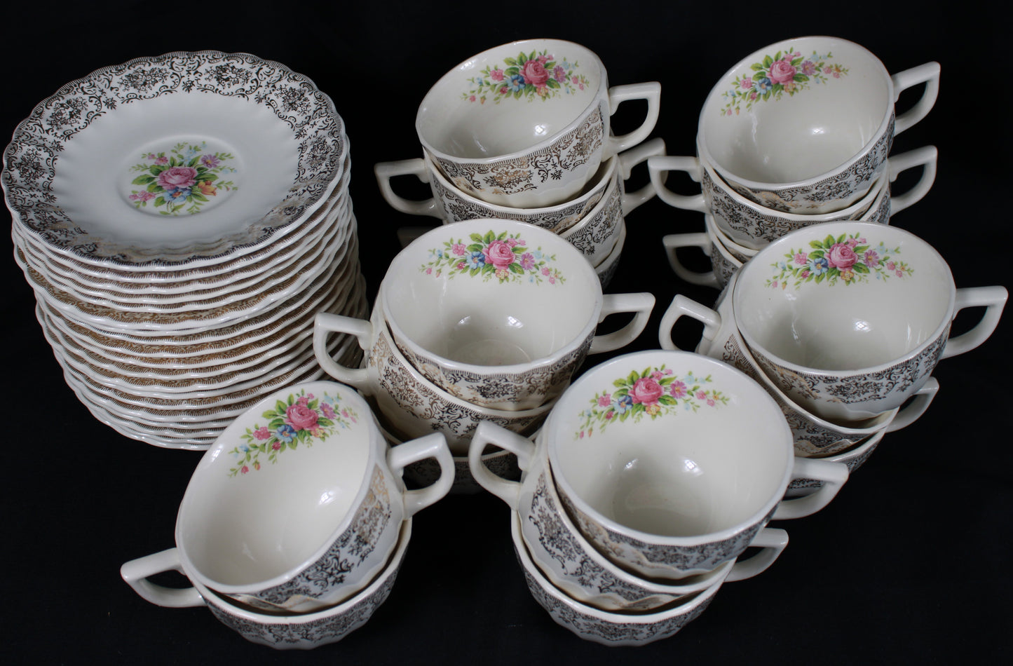 Limoges USA Rosalie Dinnerware Set - Warranted 22K Gold 126pcs