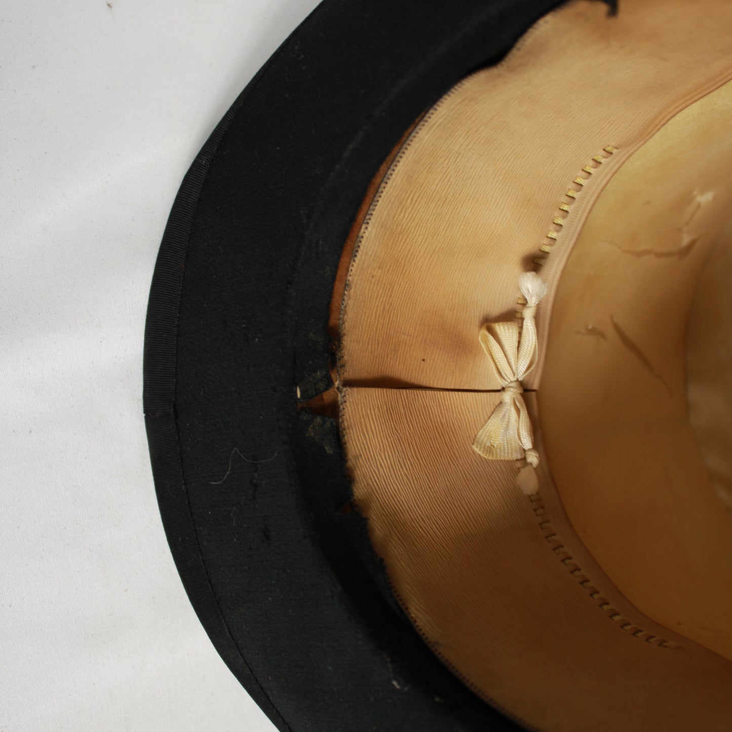 Lincoln Bennett & Co Black Silk Plush Top Hat - London & Montreal