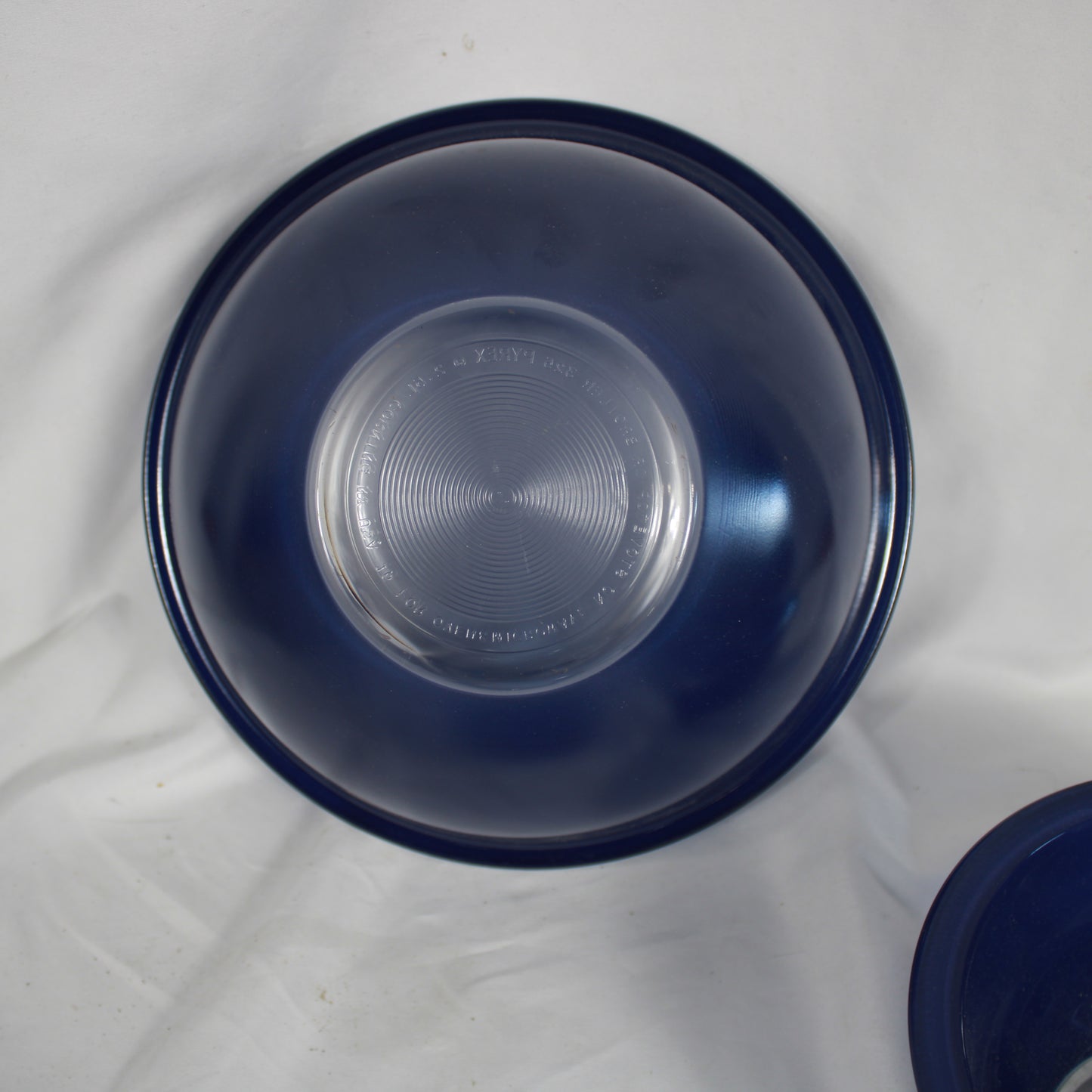 Pyrex Cobalt Blue Glass Mixing Bowl Set in Box (3 Pieces)