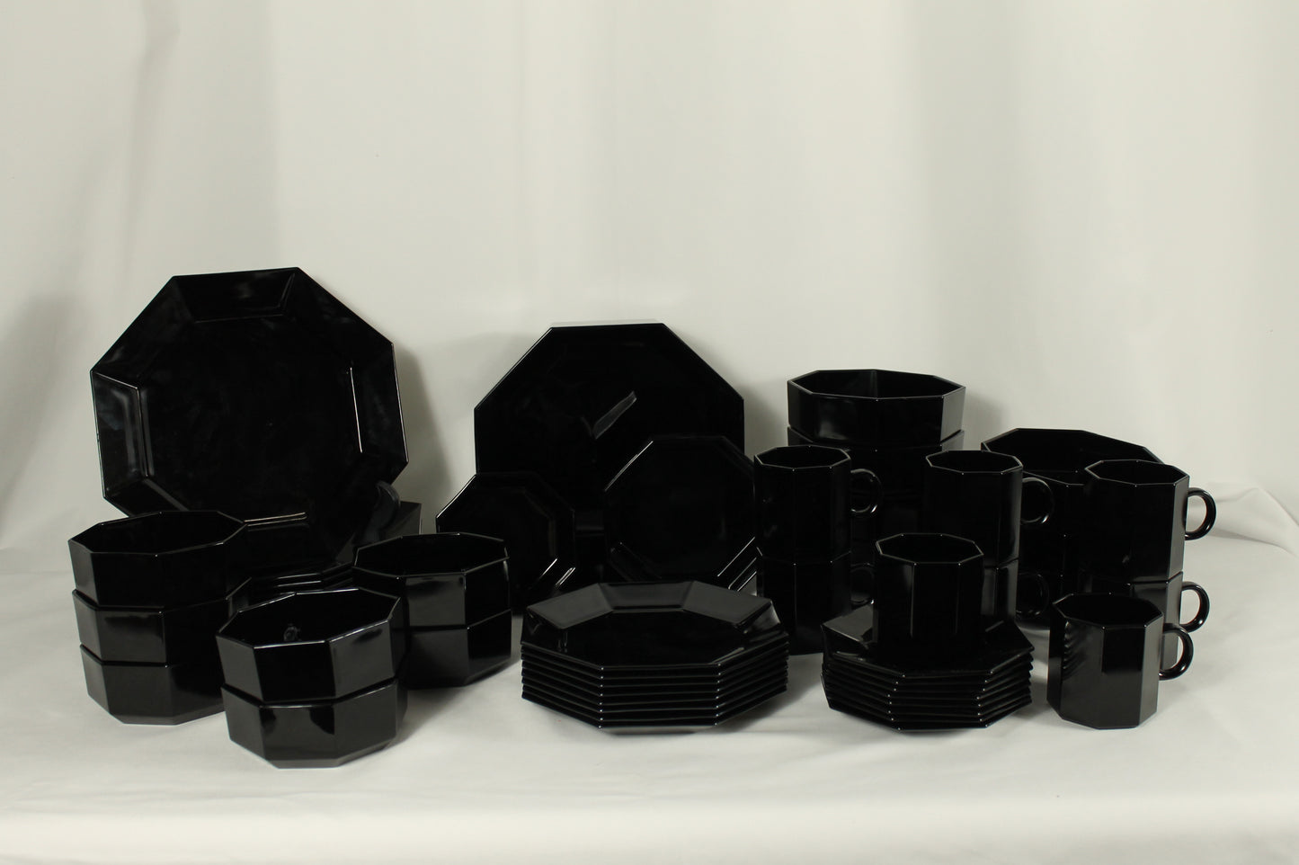 Arcoroc Octime Black Glass Octagon Dish Set