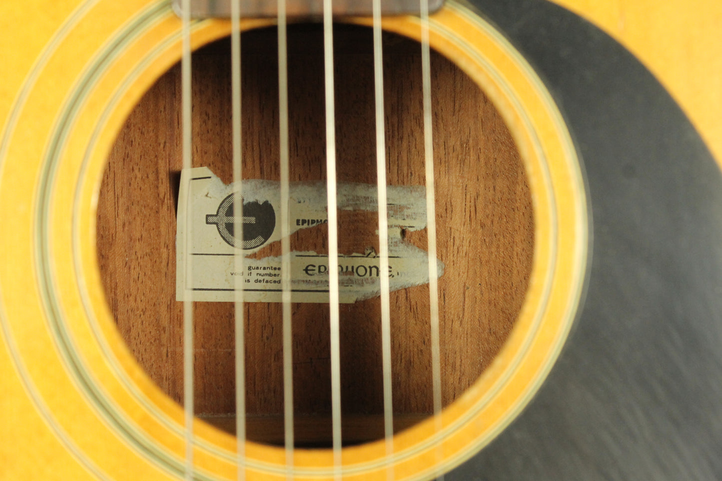 Epiphone FT-120 Guitar