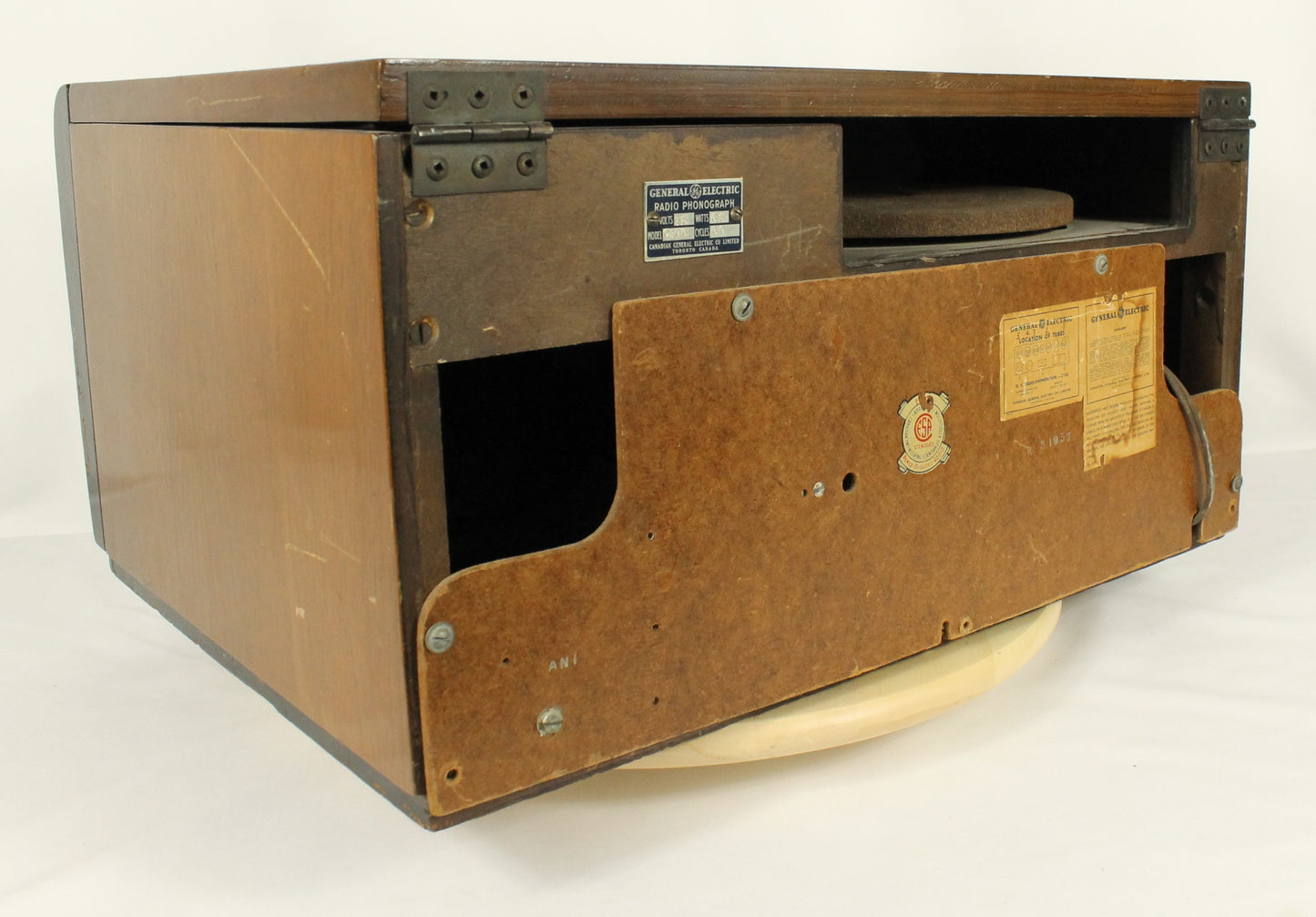Vintage Radio & Phonograph