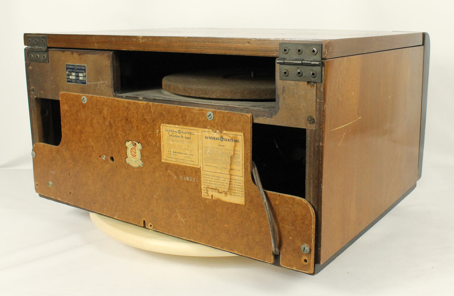 Vintage Radio & Phonograph