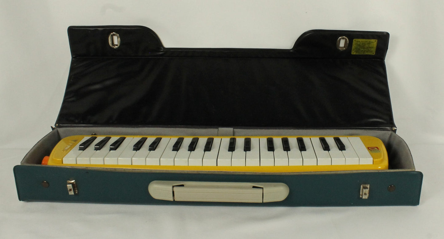 Vintage Samick Melodihorn SM37