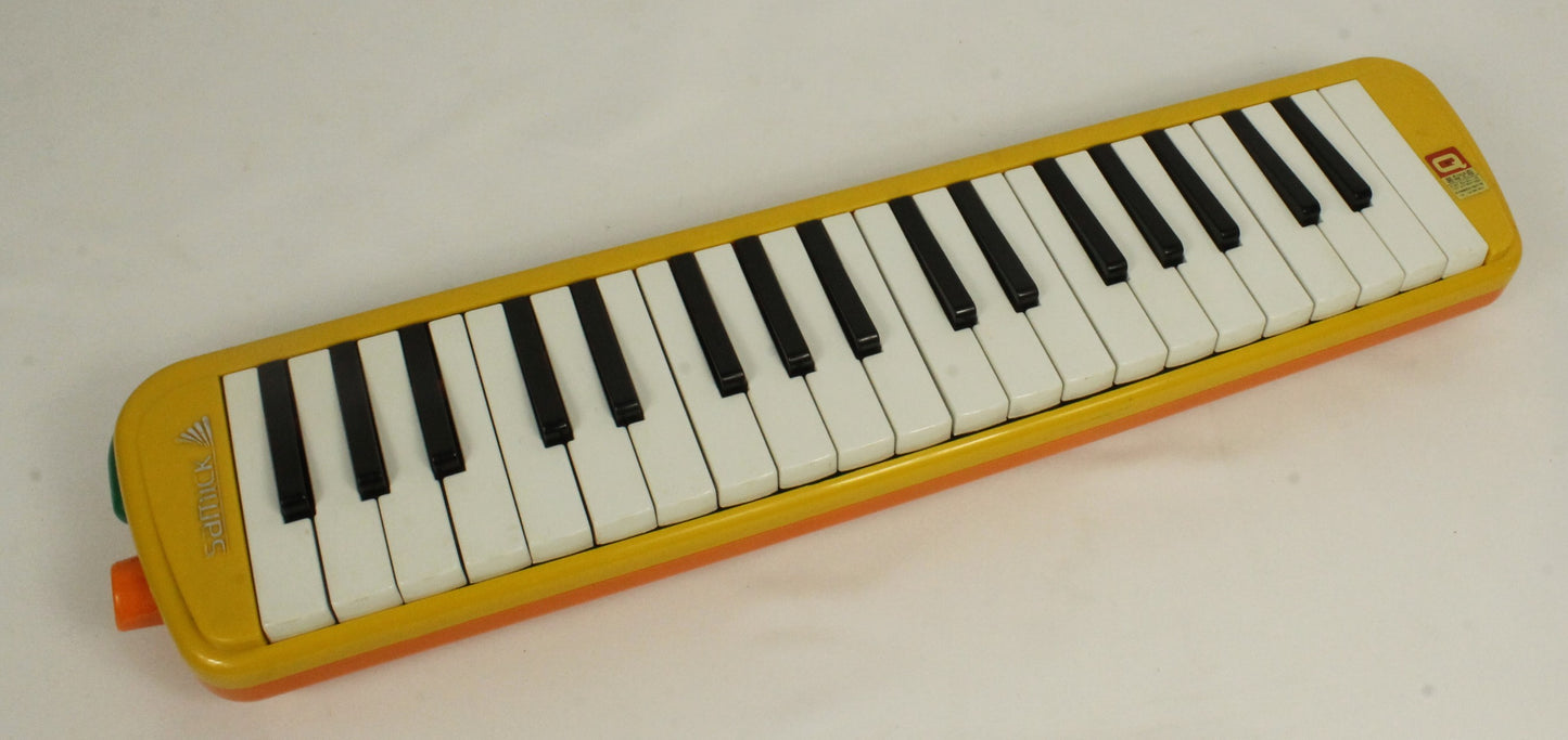 Vintage Samick Melodihorn SM37
