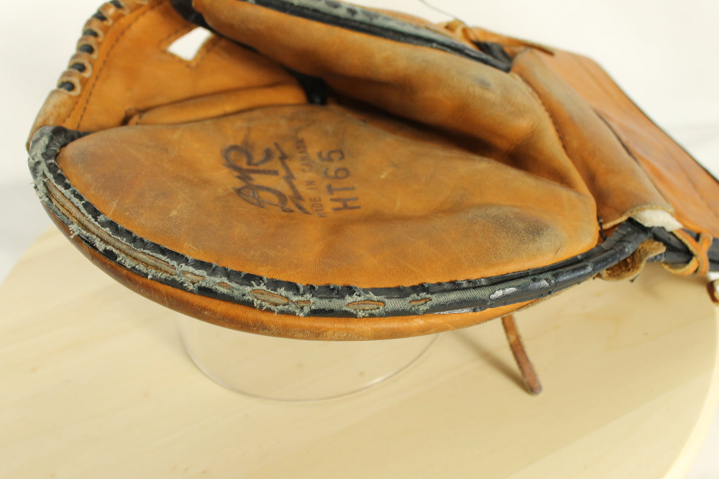 Daignault Rolland Vintage Leather Hockey Goalie Glove