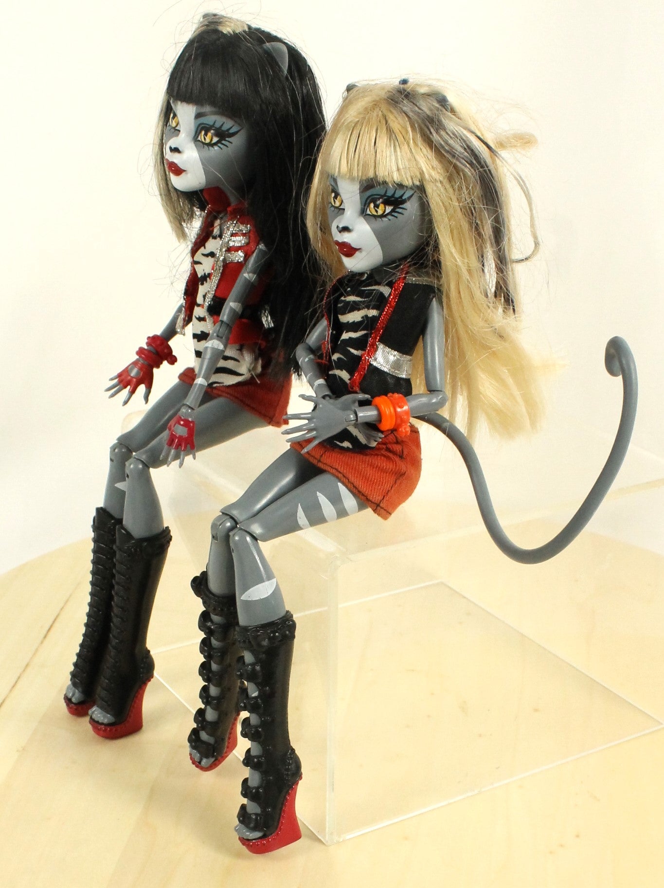 Monster High Werecat Twins Meowlody & Purrsephone Dolls – Mattel 2011