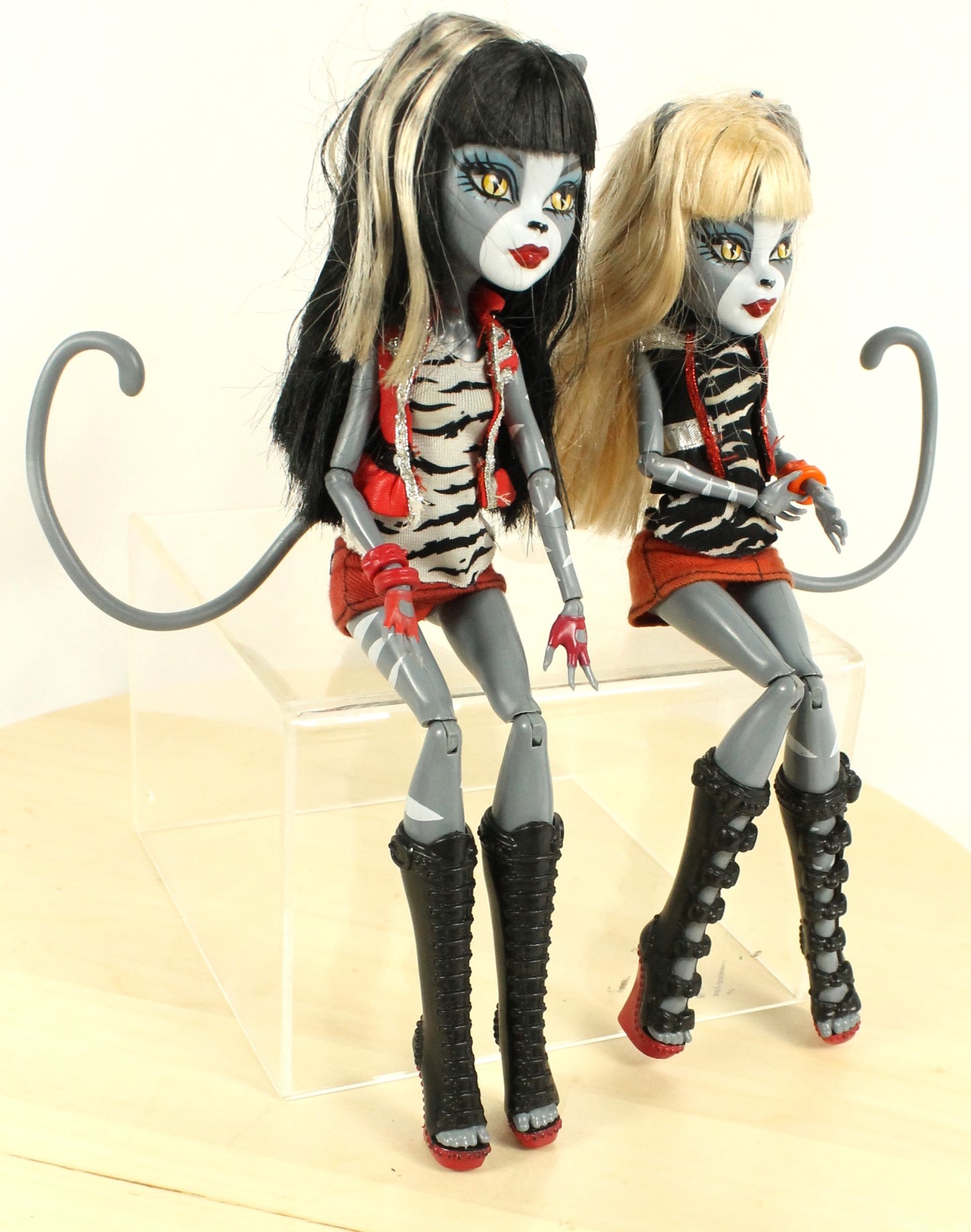 Monster High Werecat Twins Meowlody & Purrsephone Dolls – Mattel 2011