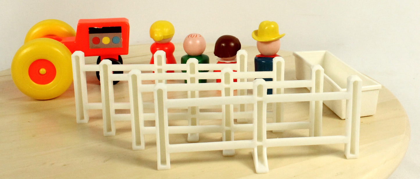 Fisher-Price Play Family Farm