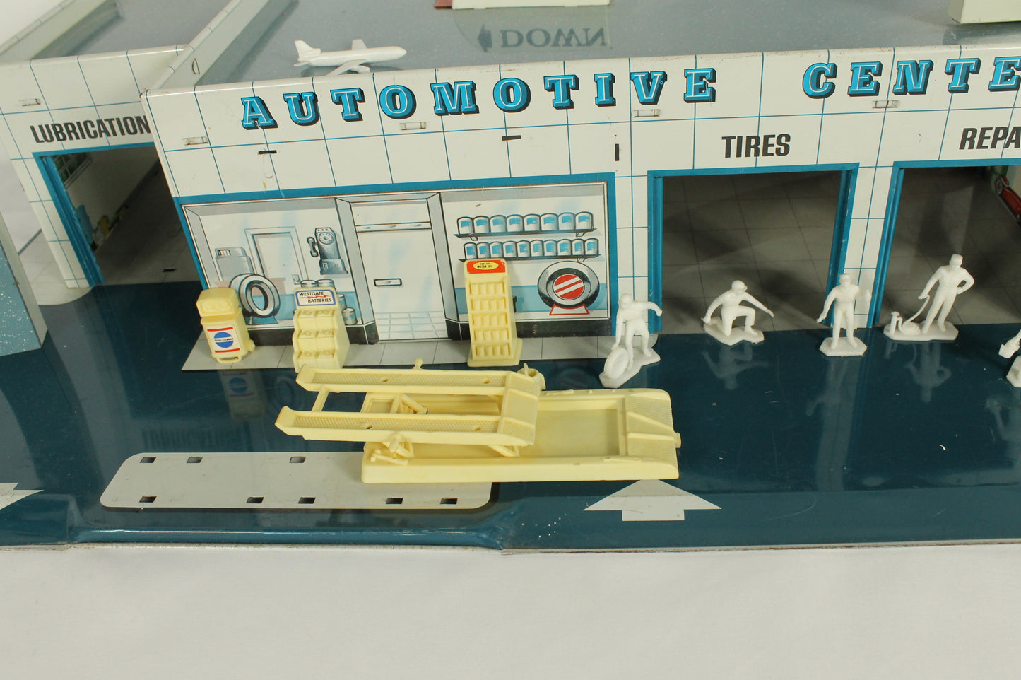 Tin Toy Auto Center