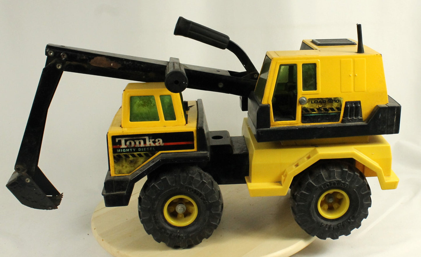 Vintage Tonka Mighty Diesel Loaders – Lot of 2 Construction Trucks