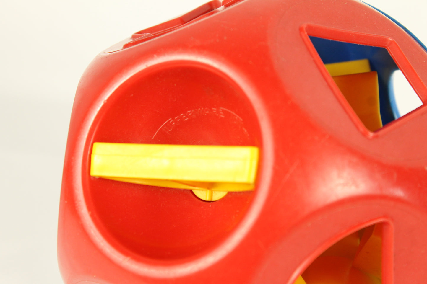 Tupperware Shape-O-Ball