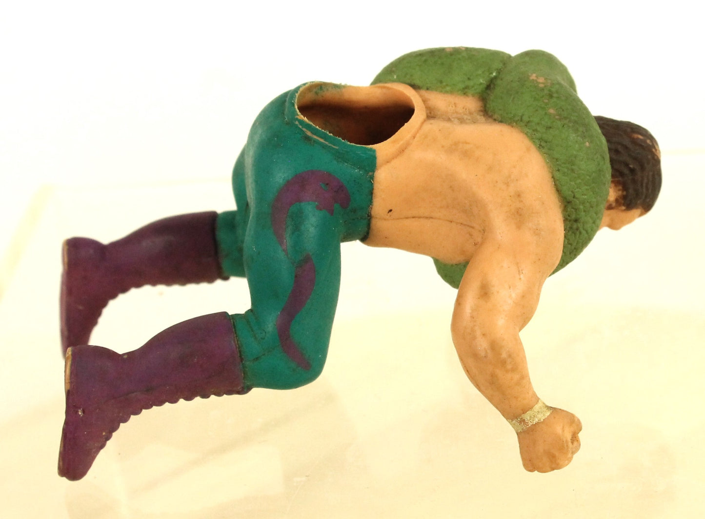 Vintage WWF Jake “The Snake” Roberts Thumb Action Figure – Classic Wrestling Collectible