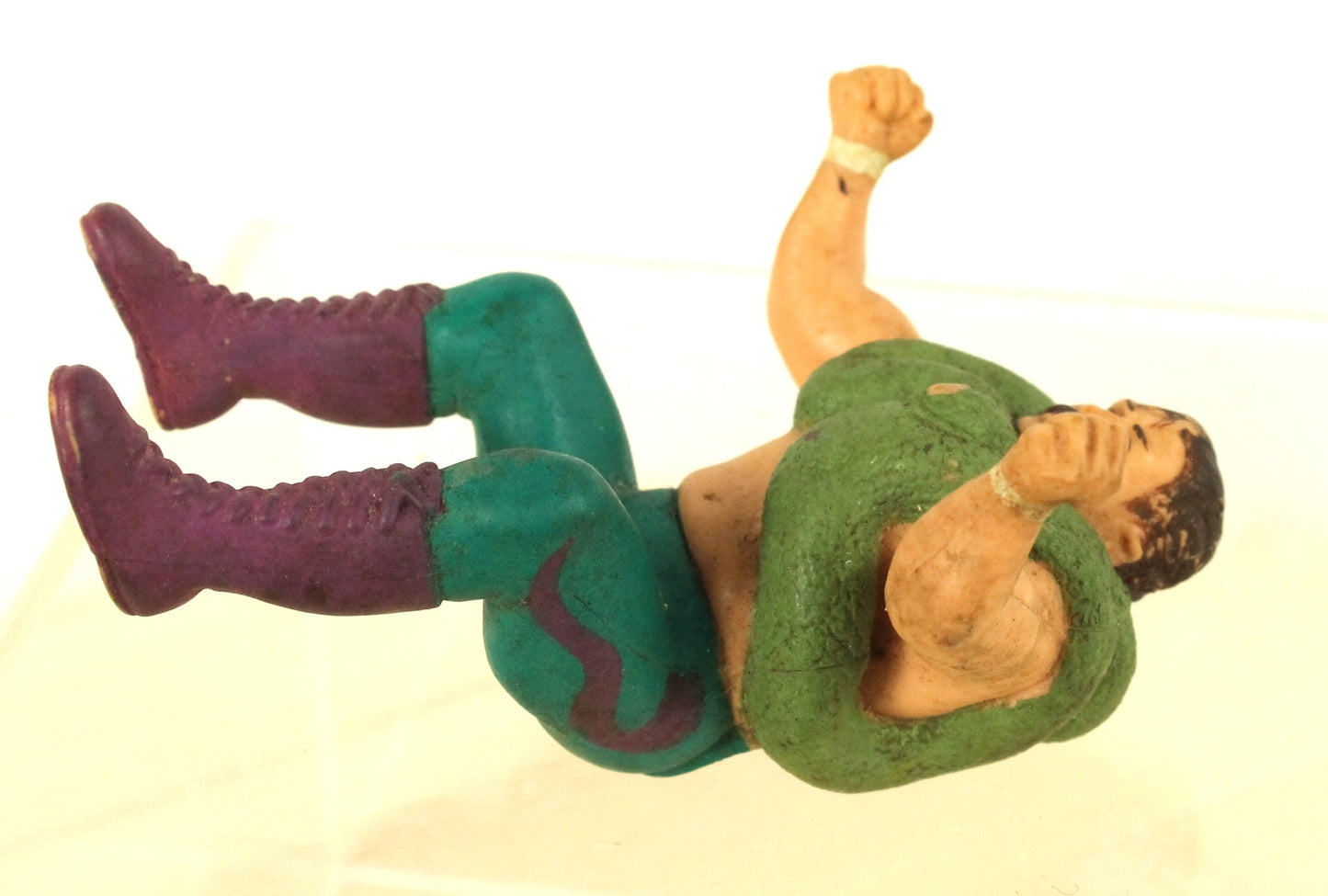 Vintage WWF Jake “The Snake” Roberts Thumb Action Figure – Classic Wrestling Collectible