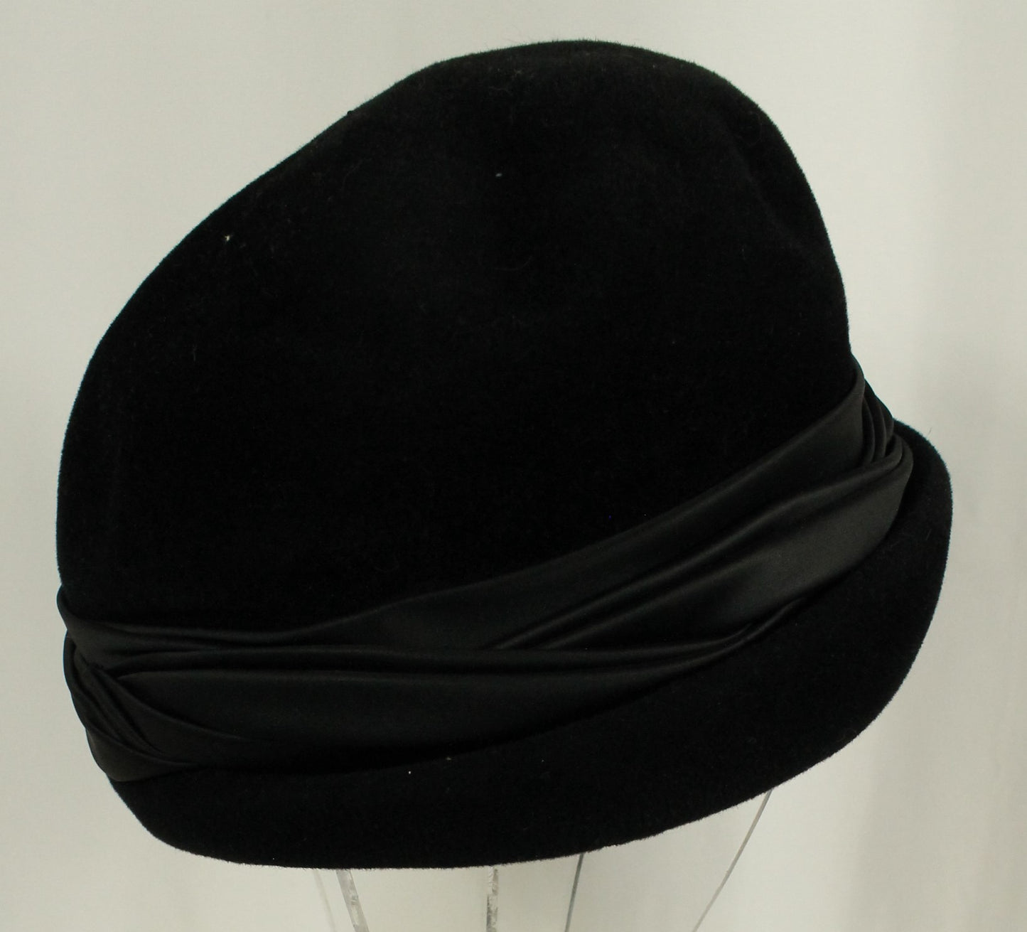 Collection of Classic Black Women's Headwear (5 Hats) - Velvet, Fascinator & Cloche