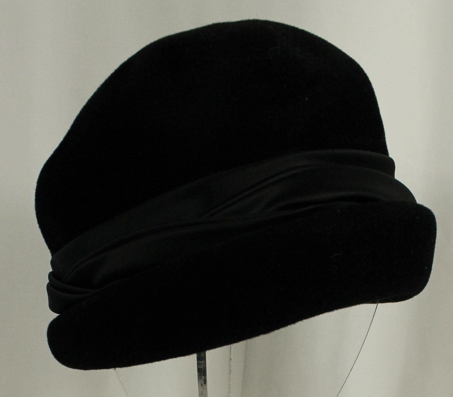 Collection of Classic Black Women's Headwear (5 Hats) - Velvet, Fascinator & Cloche