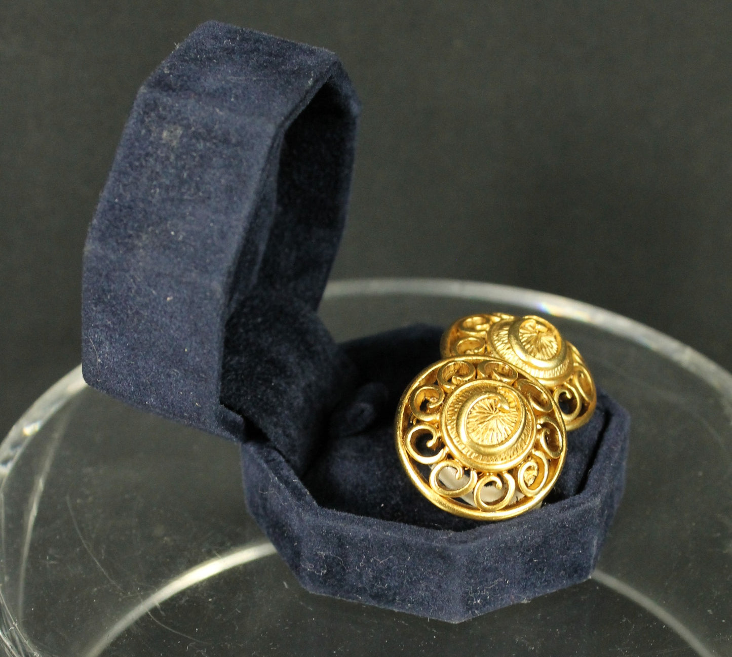 Stunning Vintage Ornate Gold Medallion Clip Earrings