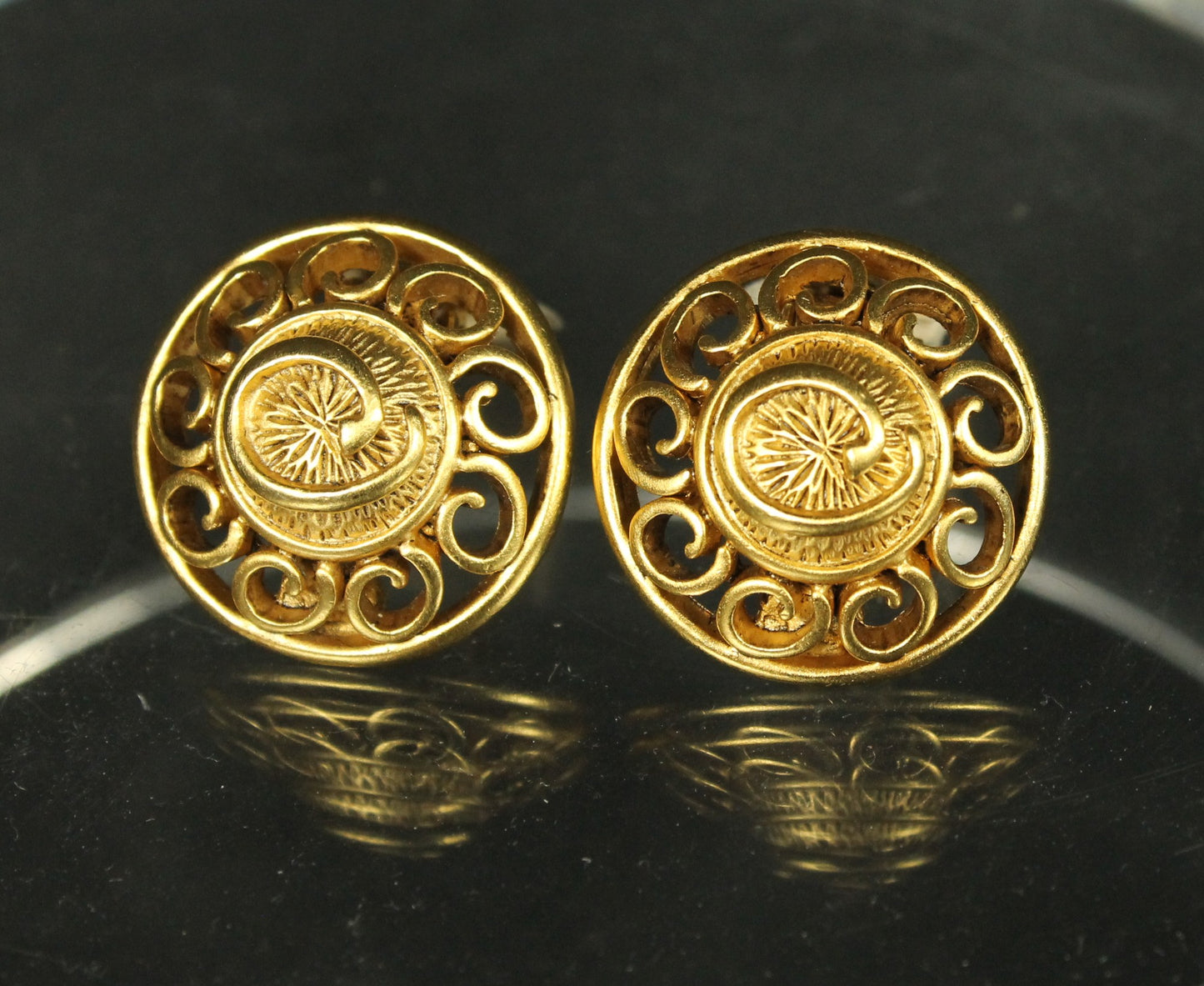 Stunning Vintage Ornate Gold Medallion Clip Earrings