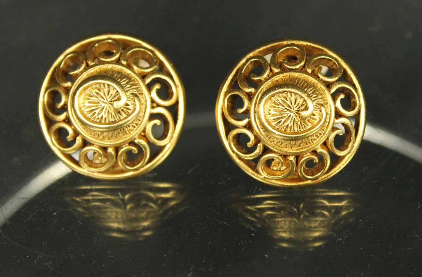 Stunning Vintage Ornate Gold Medallion Clip Earrings
