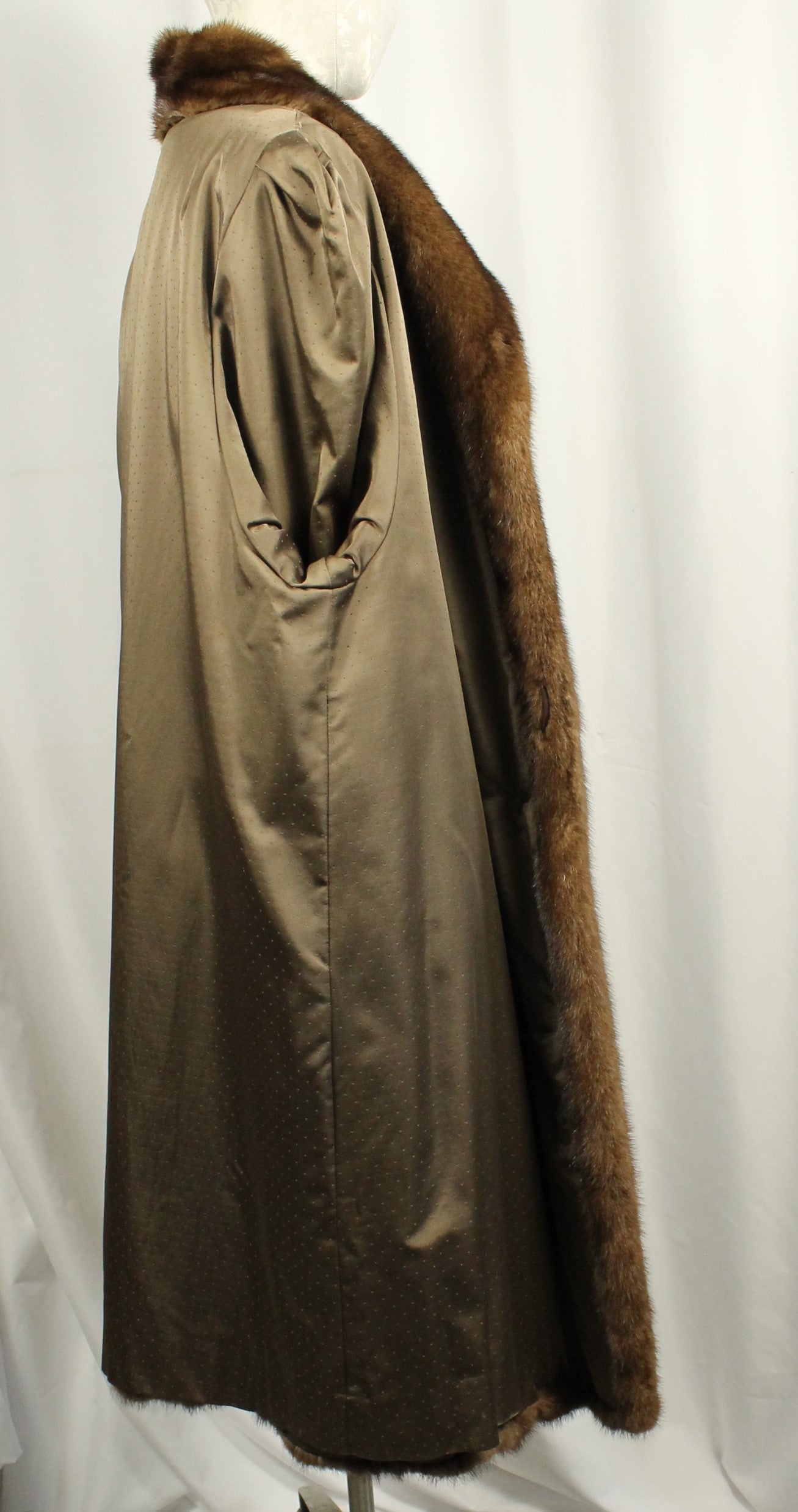 Elegant Vintage Mink Fur Coat with Shawl Collar, Monogrammed Lining Size XXL