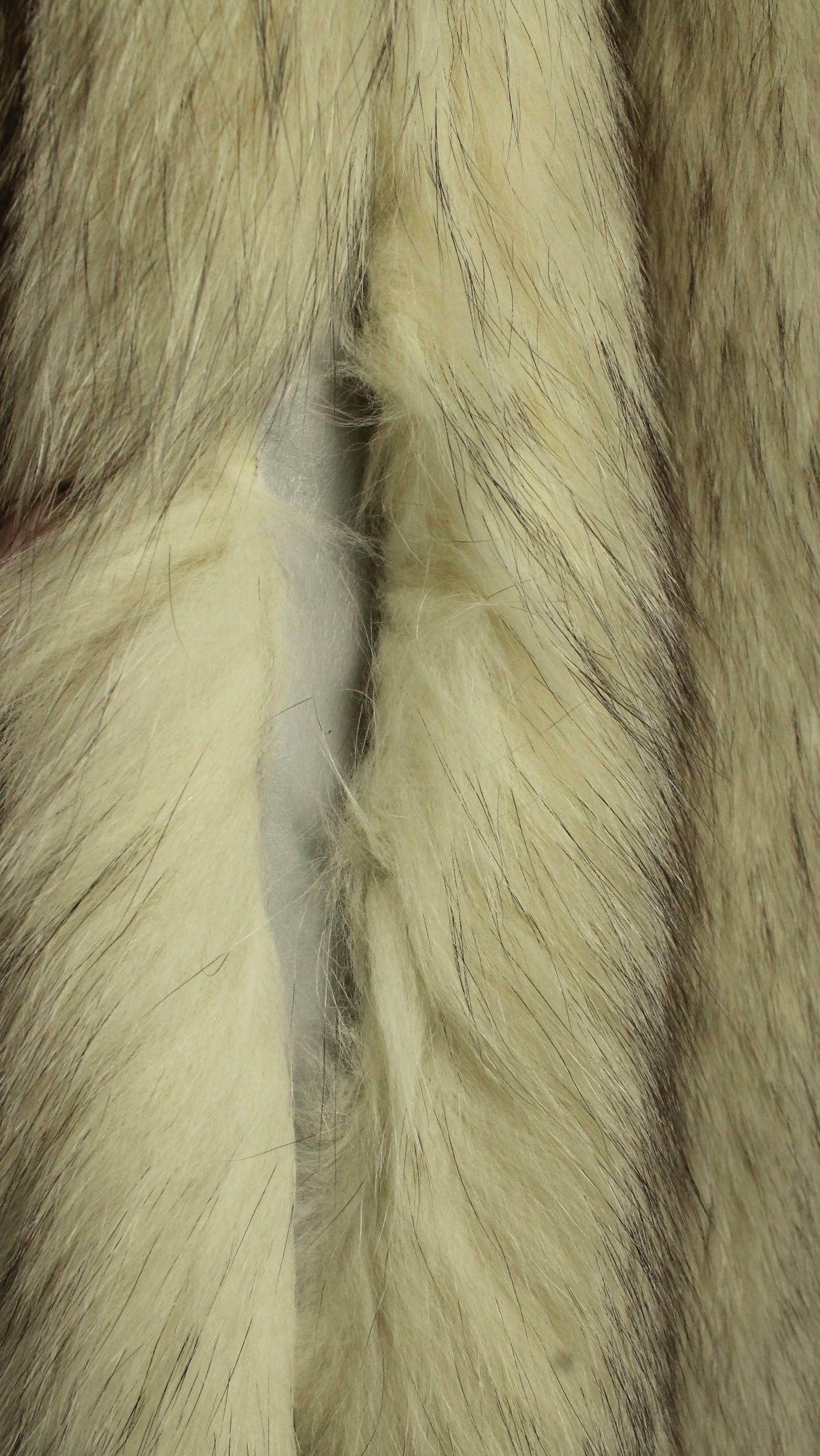 Plush Vintage Long-Haired Fox Fur Coat - Blonde/Silver Tones in Size 10 - Classic Eaton Retail