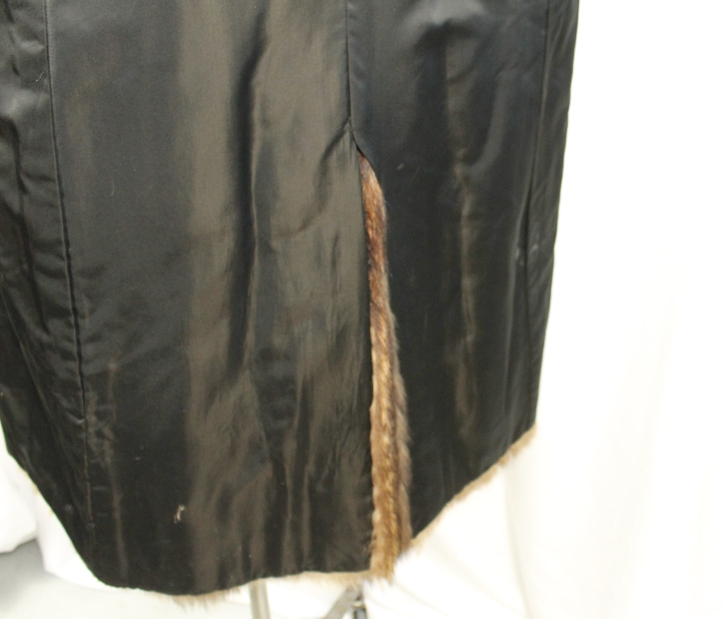 Dramatic Vintage Long-Haired Striped Fur Coat Size XXL - Full Length with Wide Collar - Made in Canada