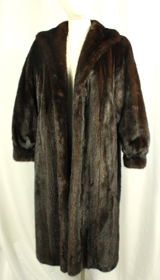 Vintage Hudson’s Bay Full-Length Mink Fur Coat – Timeless Canadian Luxury Size; XXL