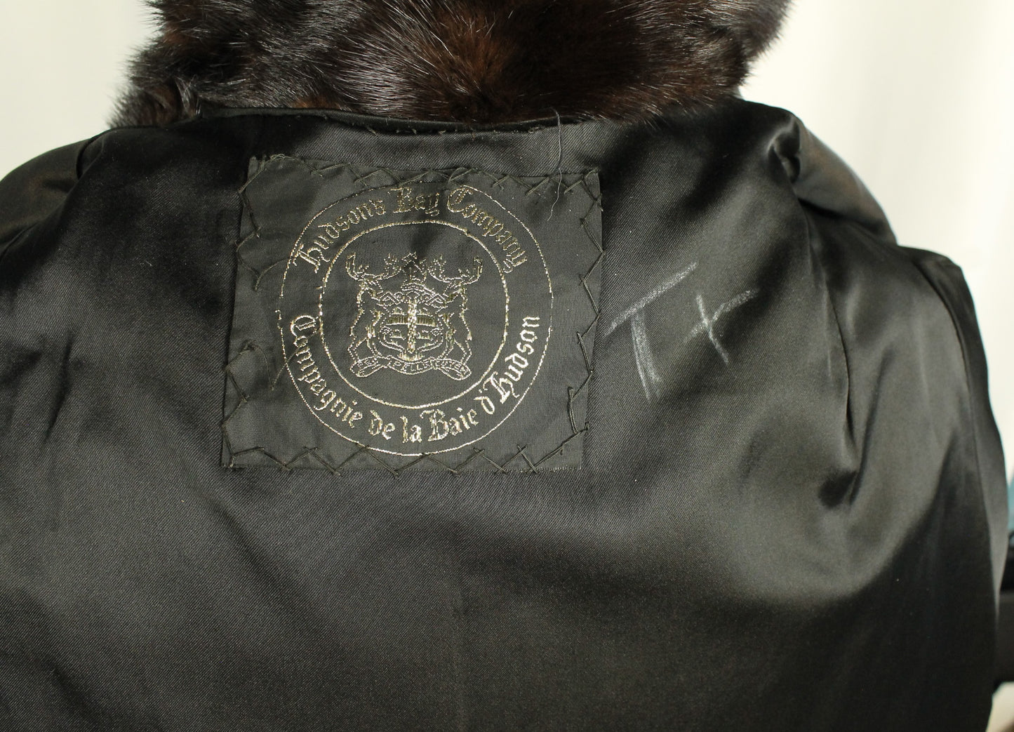 Vintage Hudson’s Bay Full-Length Mink Fur Coat – Timeless Canadian Luxury Size; XXL