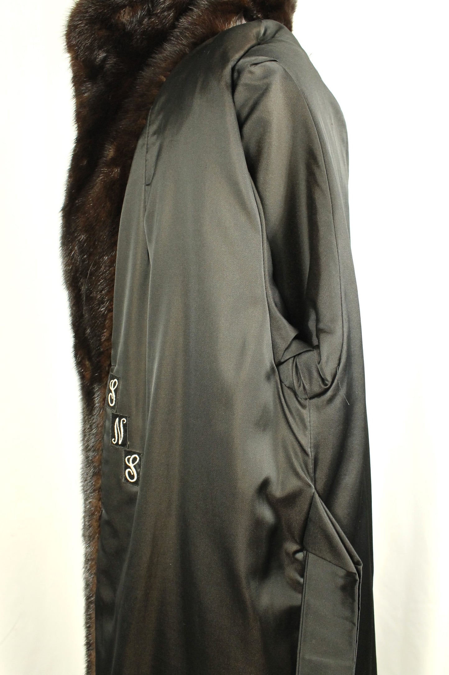 Vintage Hudson’s Bay Full-Length Mink Fur Coat – Timeless Canadian Luxury Size; XXL