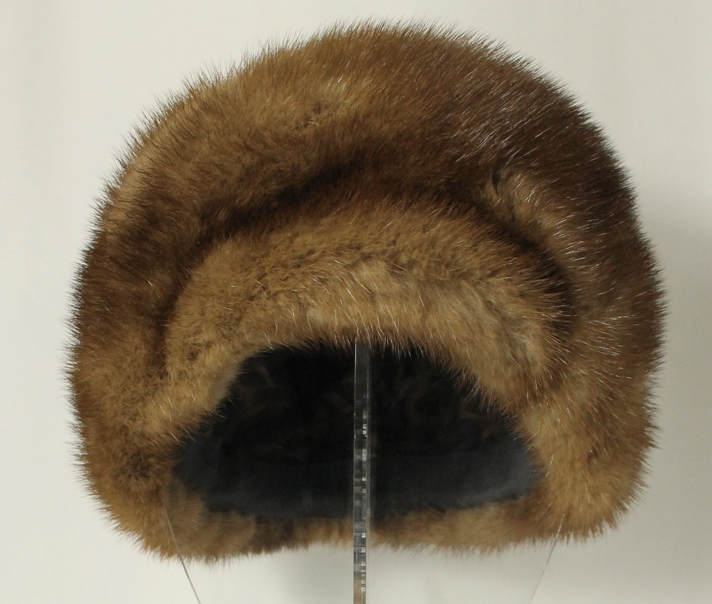 Matching Set: Vintage D. Mindy & Sons Canadian Mink Fur Coat( Size: L)) & Hat.