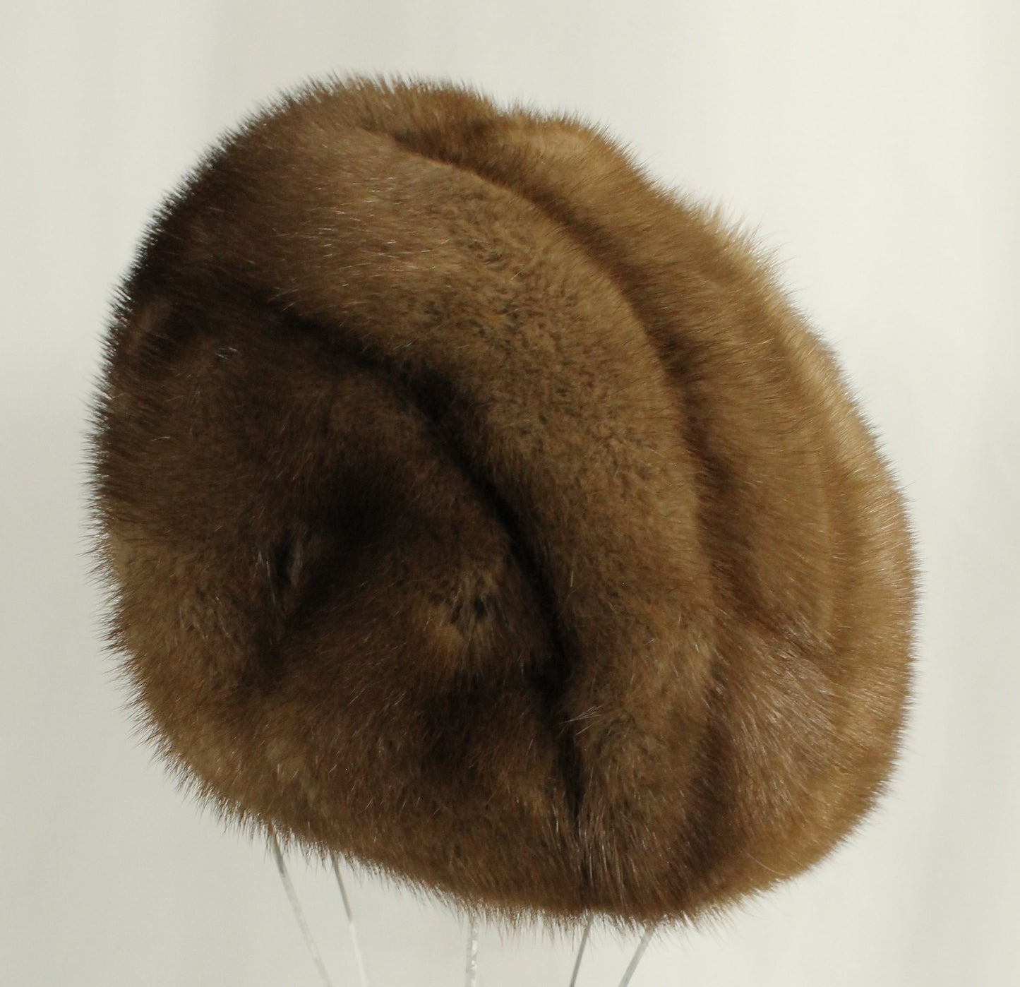 Matching Set: Vintage D. Mindy & Sons Canadian Mink Fur Coat( Size: L)) & Hat.