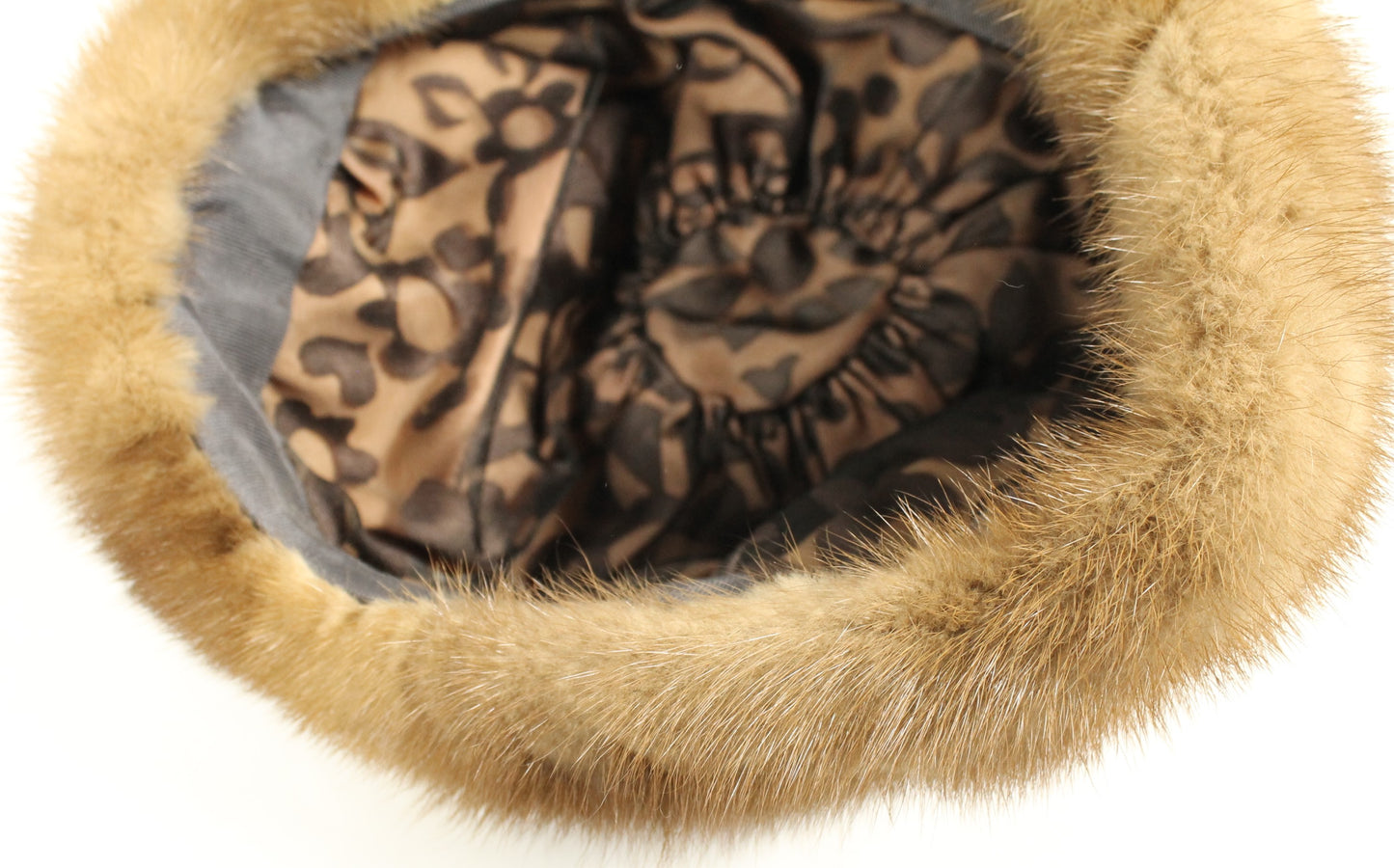 Matching Set: Vintage D. Mindy & Sons Canadian Mink Fur Coat( Size: L)) & Hat.