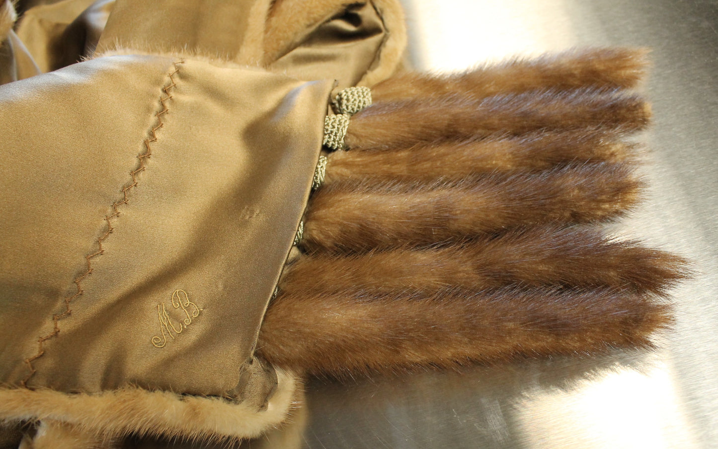 Vintage Mink Fur Stole/Wrap - Rich Brown Color with Full Fur Tails