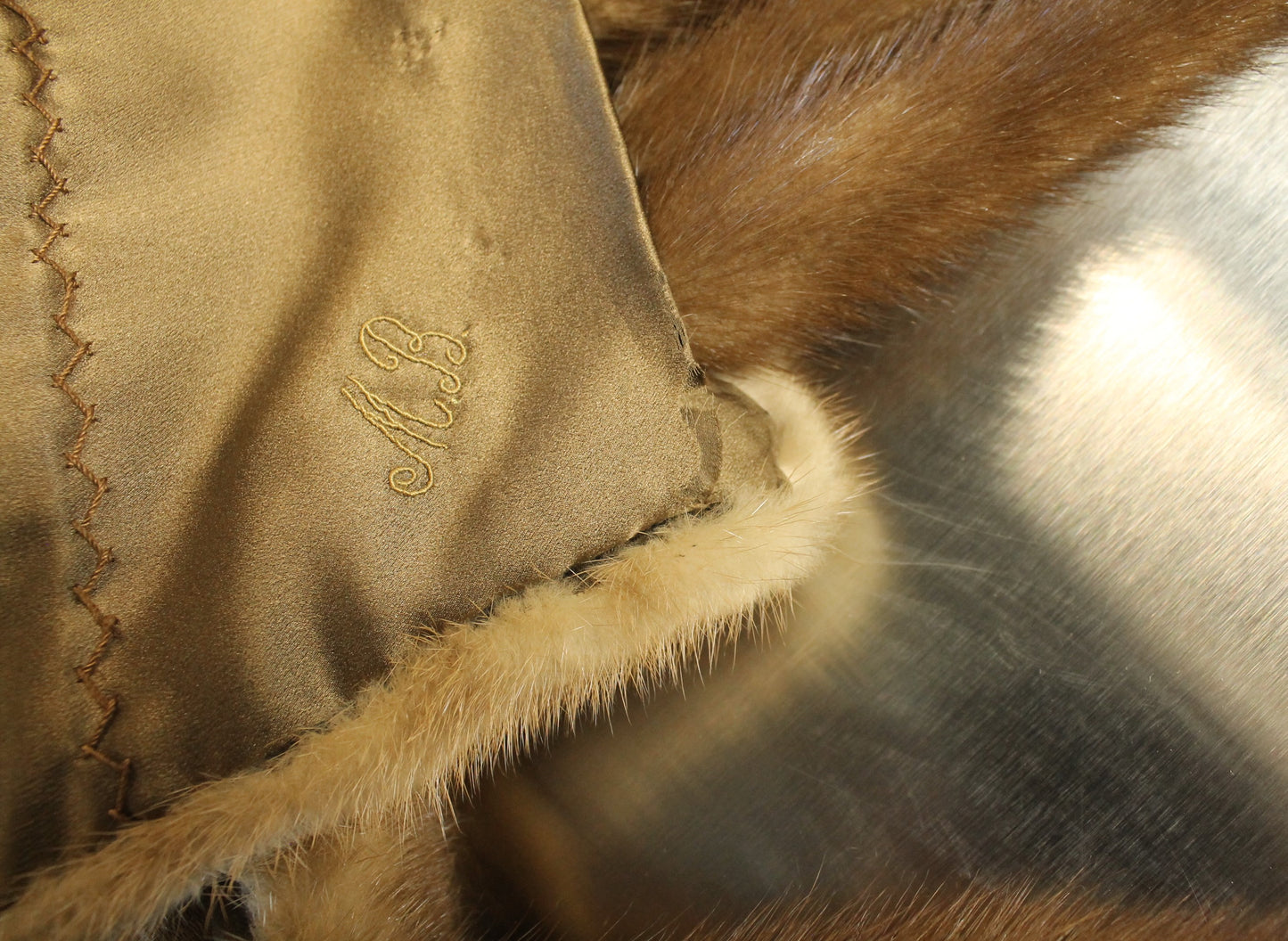 Vintage Mink Fur Stole/Wrap - Rich Brown Color with Full Fur Tails