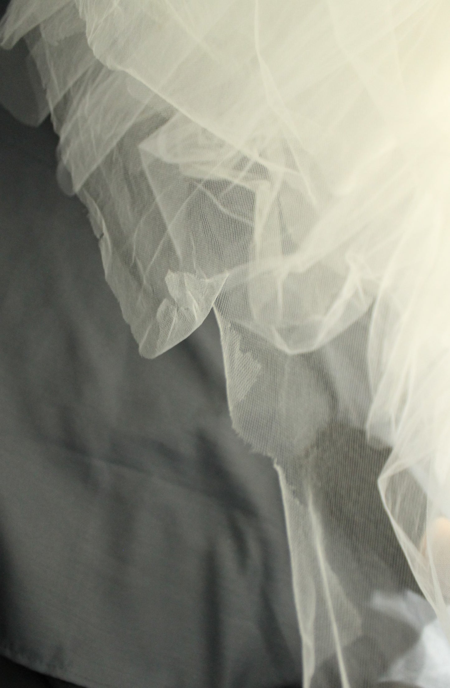Gorgeous MORI LEE Ivory Tulle Bridal Gown - Ruched Bodice, Full Skirt (Size 6/8)